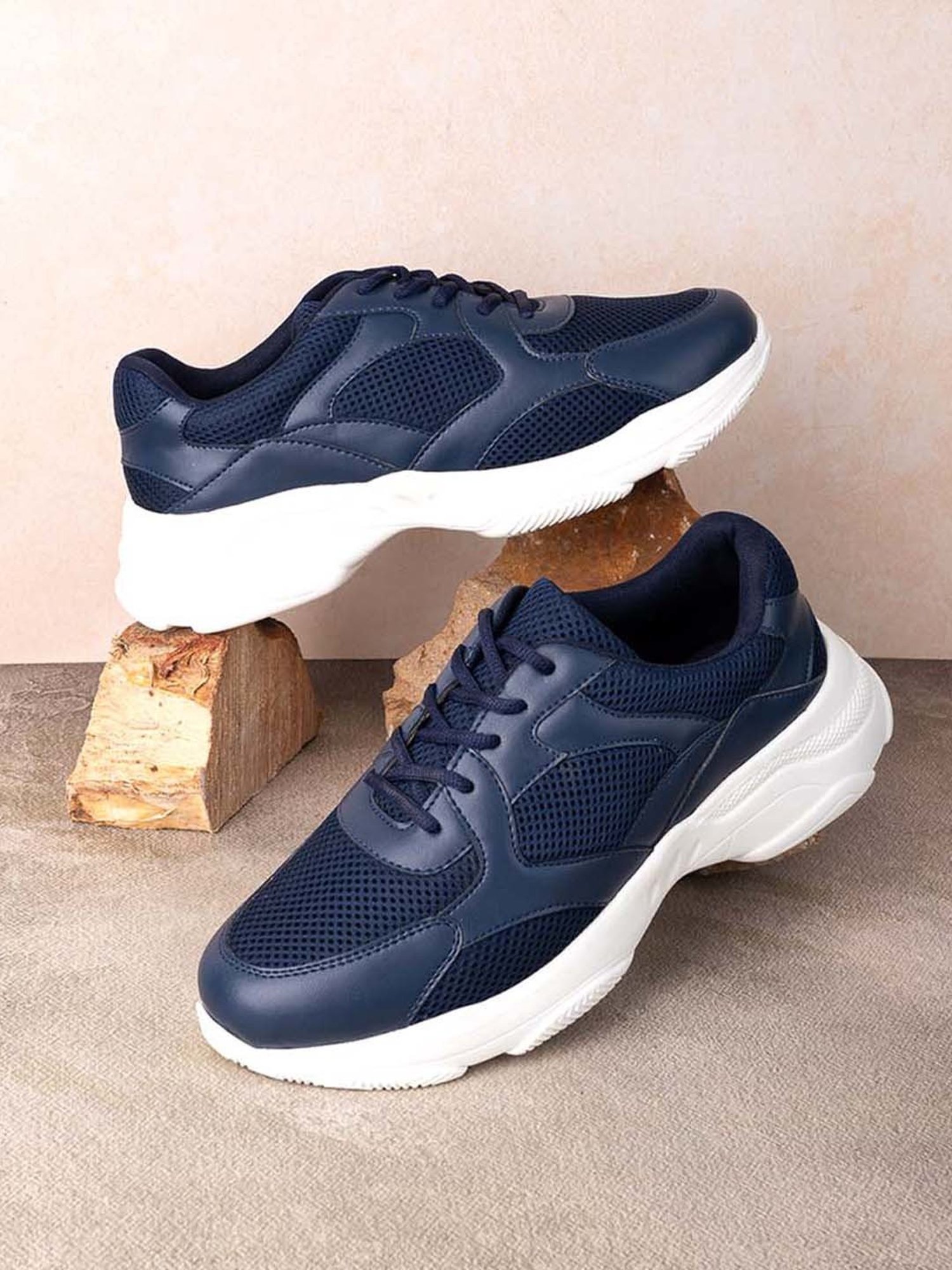 Styli Men's Navy Casual Sneakers