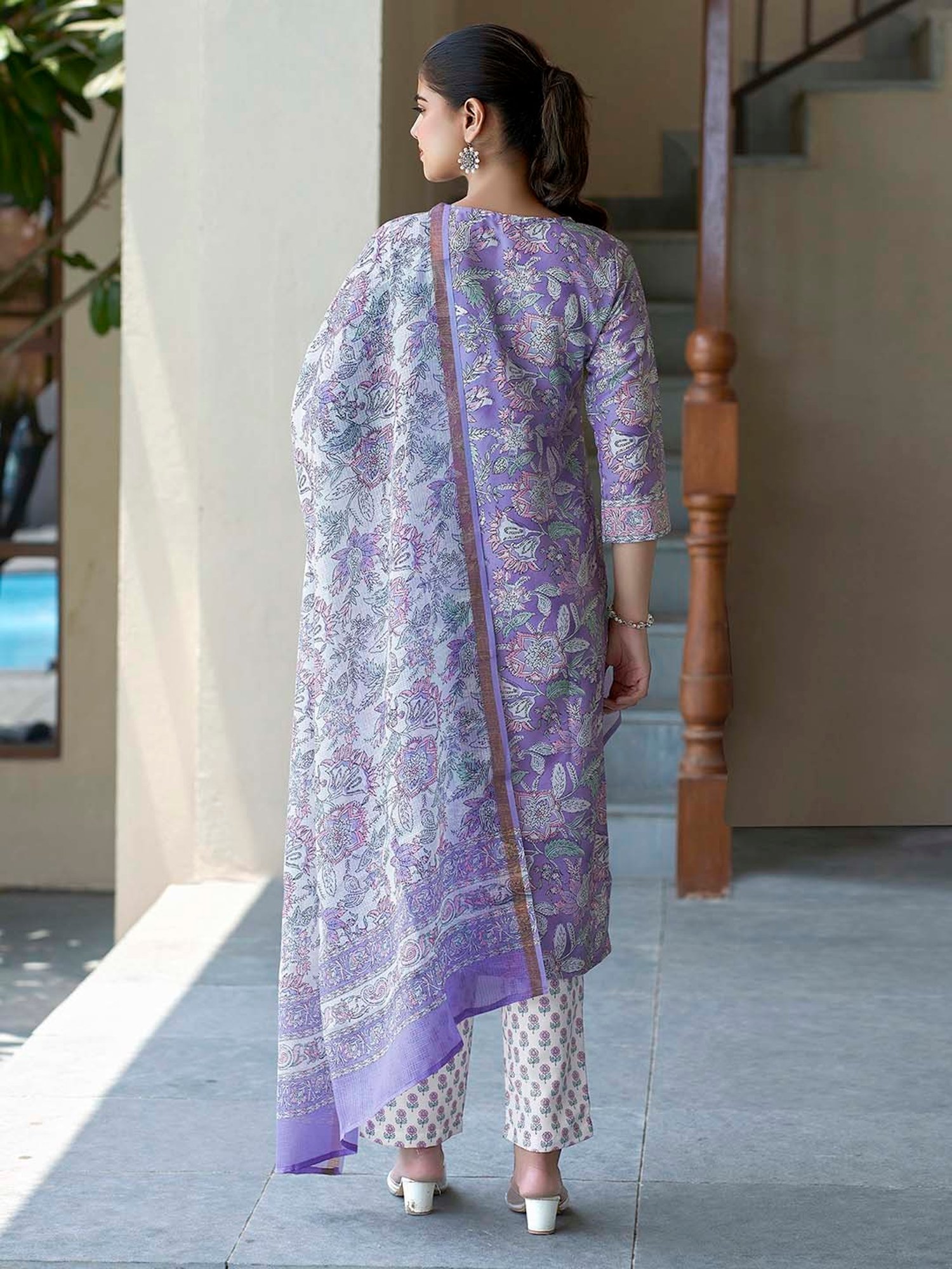 Skylee Multicolor Floral Kurta With Pant & Dupatta