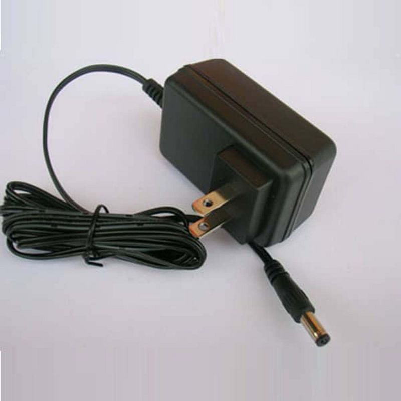 J. Hofert Co UL Adapter for LED Lighted Dripping Icicle Christmas Light Tube Decorations