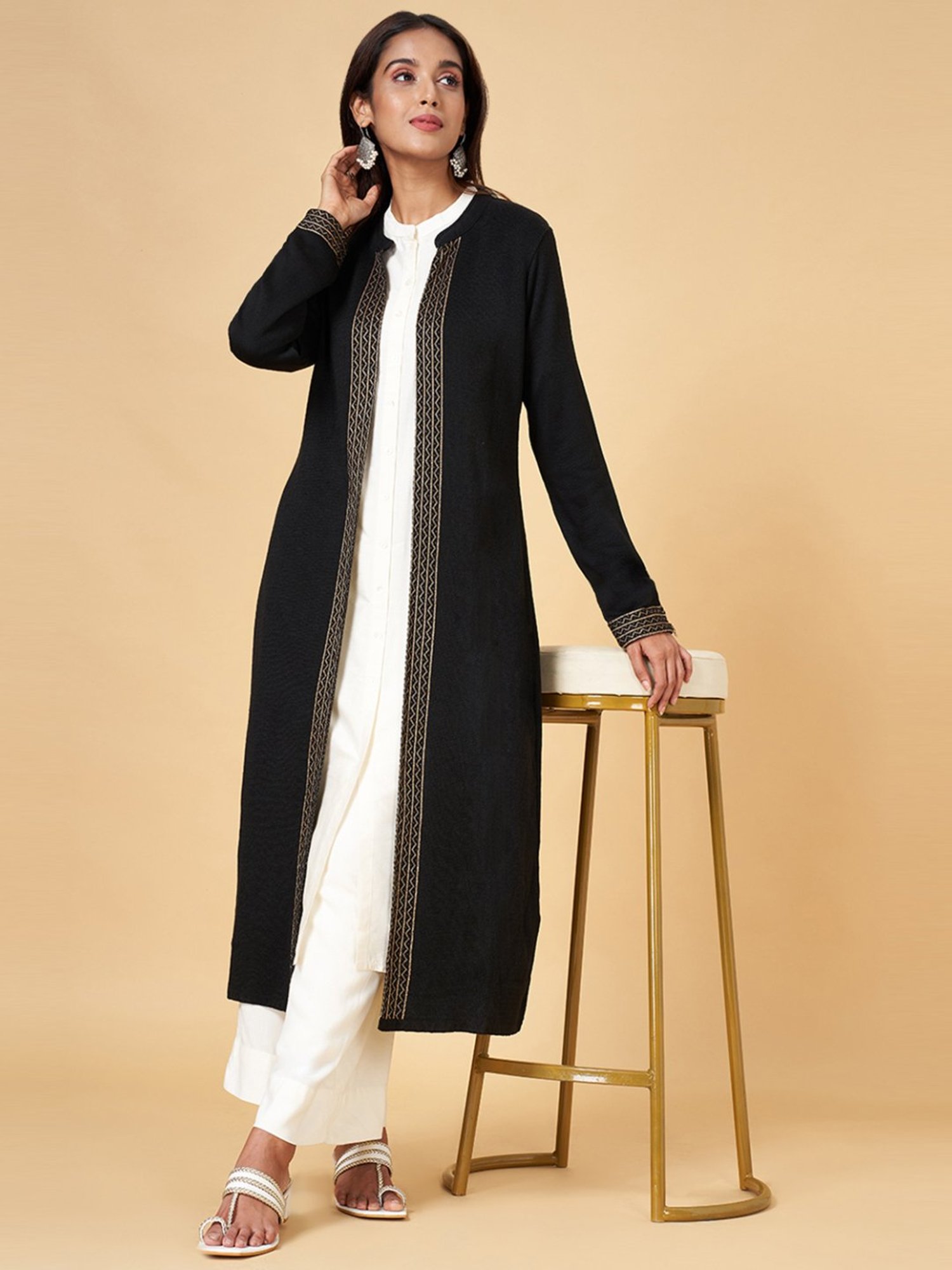 YU by Pantaloons Black Self Pattern Shrug