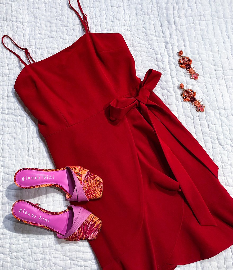 Gianni Bini Cam Square Neck Sleeveless Tie Waist Crepe Mini Dress