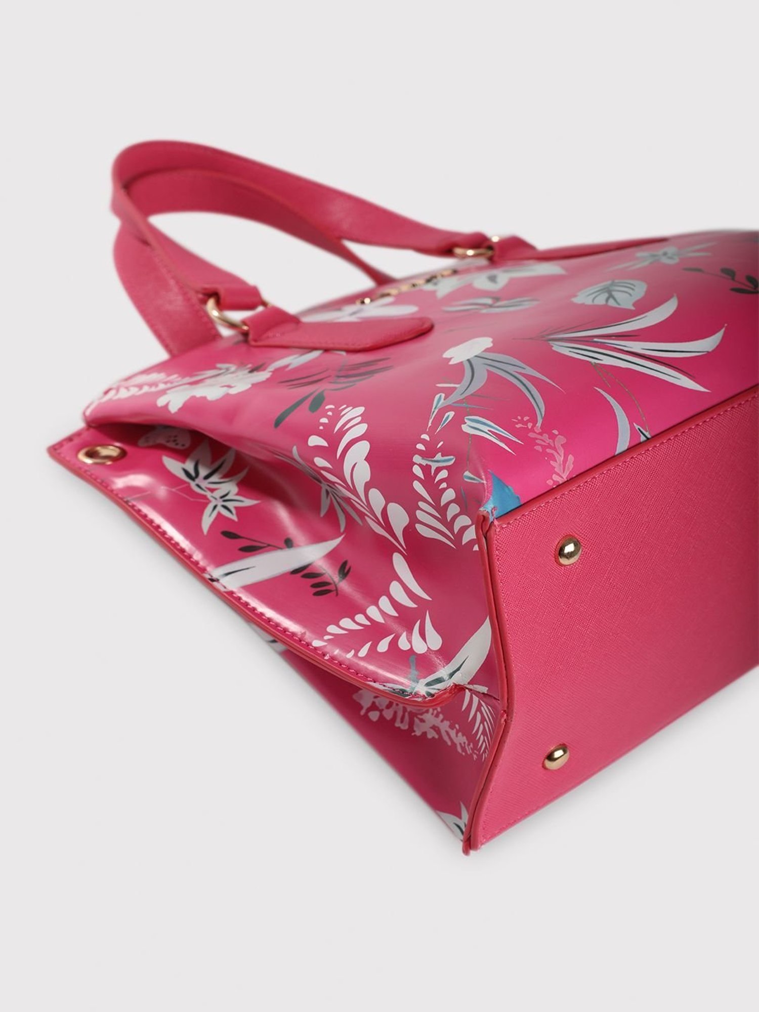 Tohl Avon Black Solid Medium Handbag