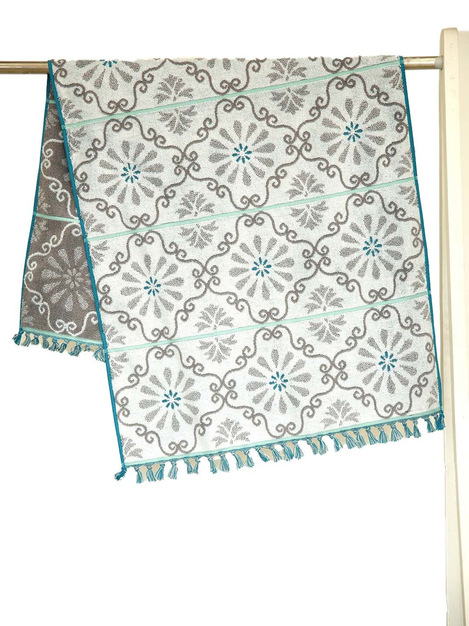 Ariana Majestic Beige Cotton 600 GSM Reversible Bath Towel - Set of 1