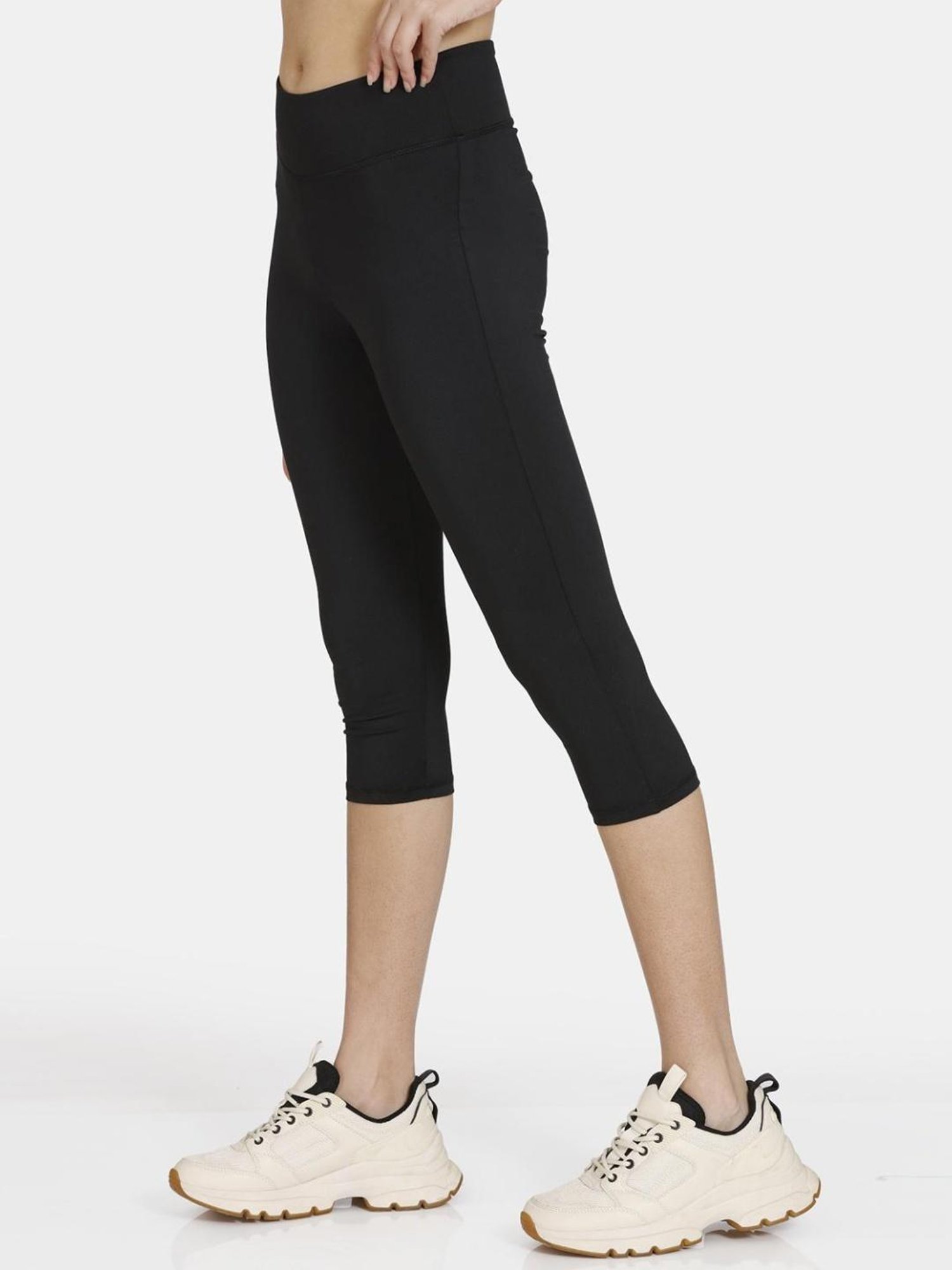 Zelocity by Zivame Black Skinny Fit Capris