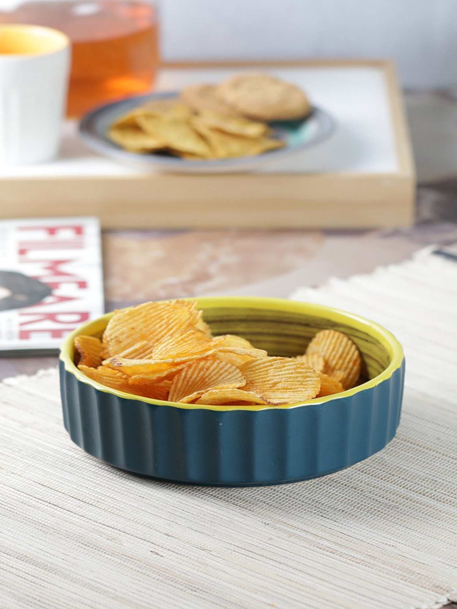 VarEesha Green Ceramic Serving Bowl - Set of 1