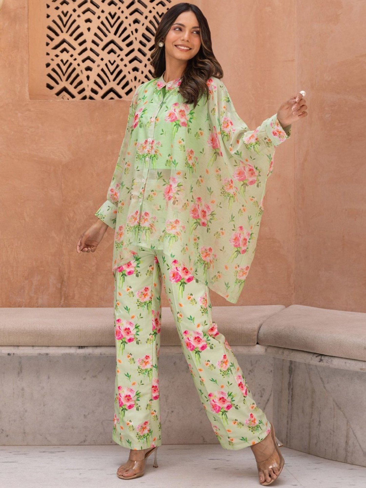 BInfinite Green Camellia Coords-Set