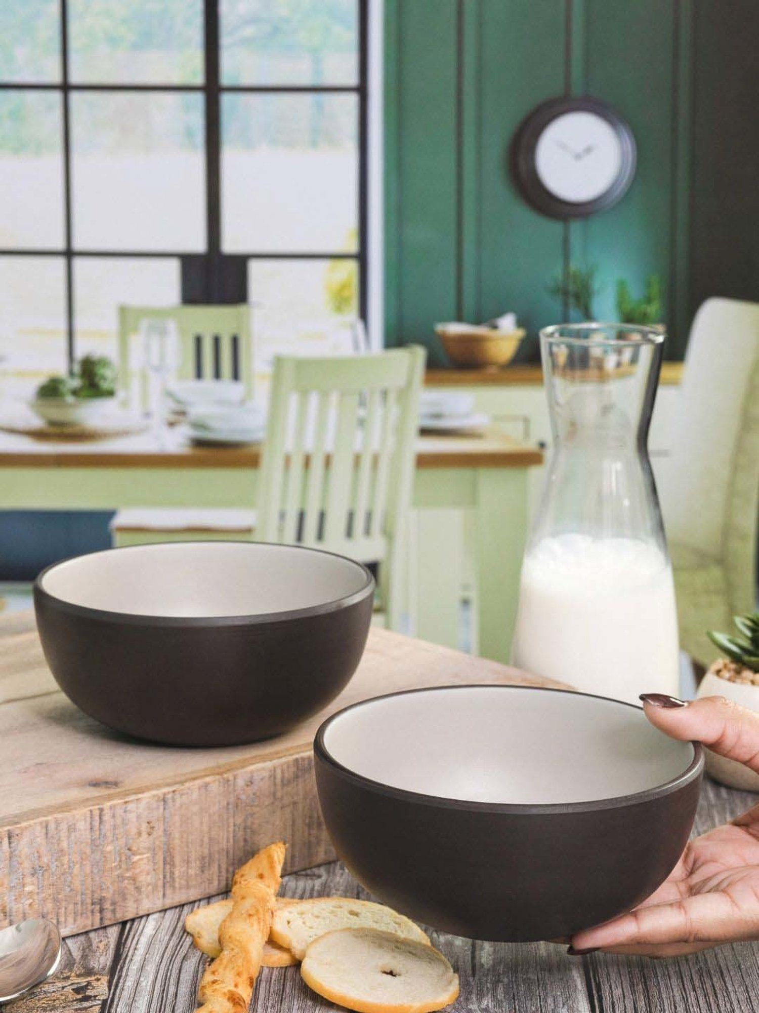 Servewell Cons. Green Black Melamine 14.5 cm 2 Tone Serving Bowls (0.66 L) - Set of 2