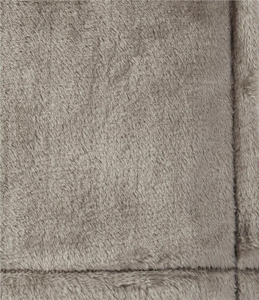 Noble Excellence Ava Plush Throw