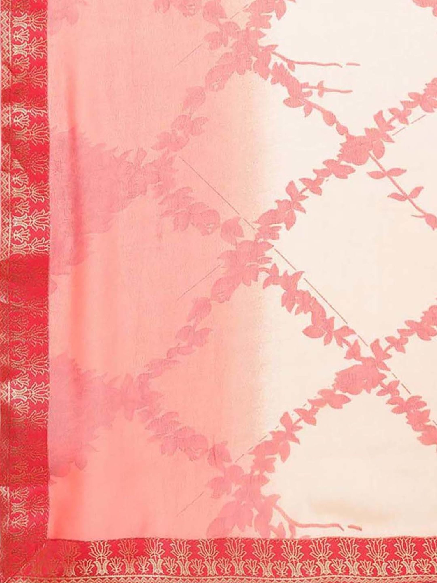 Rangita Peach Floral Print Saree With Unstitched Blouse