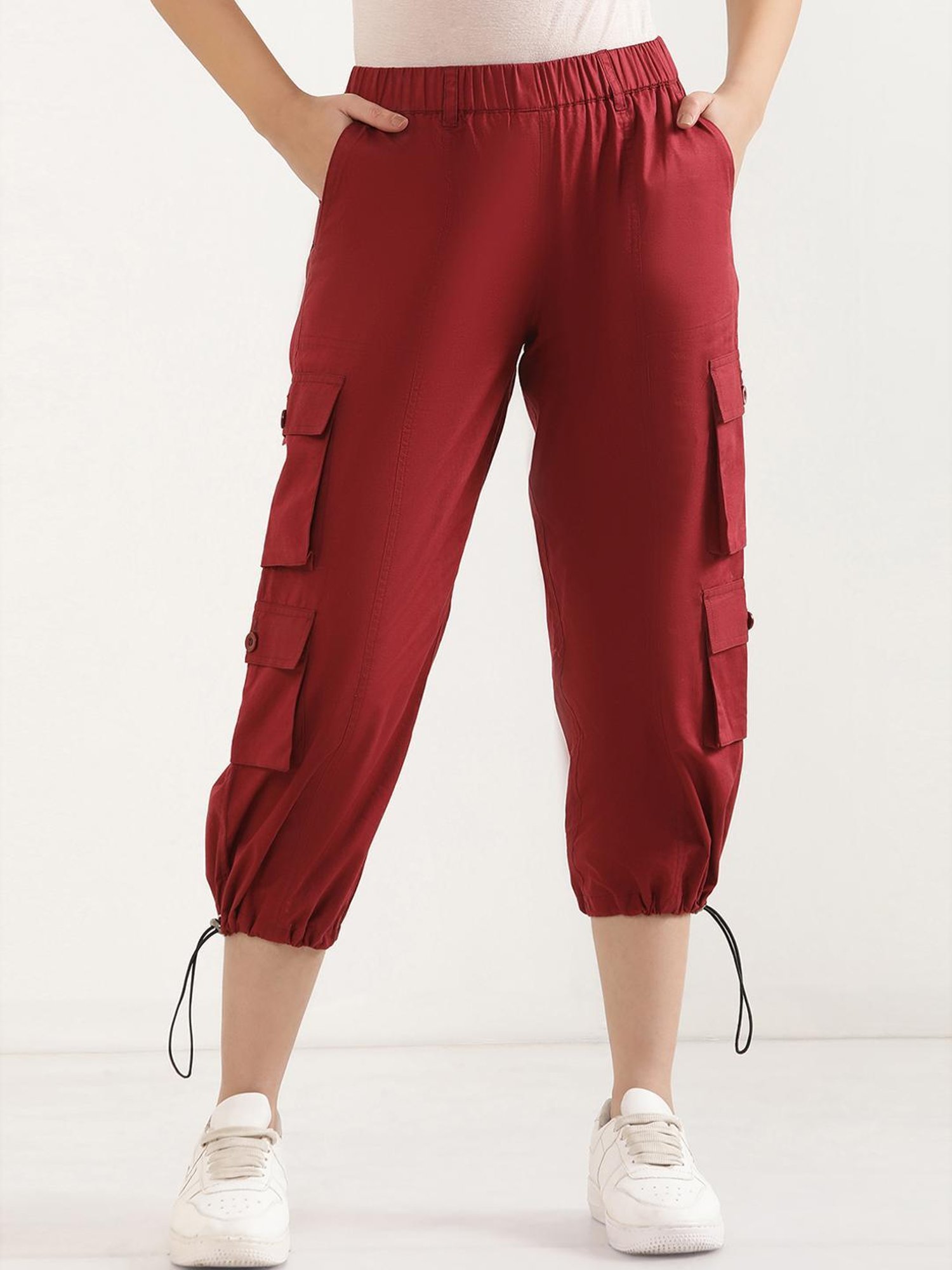 Elleven from Aurelia Red Cotton Mid Rise Capris