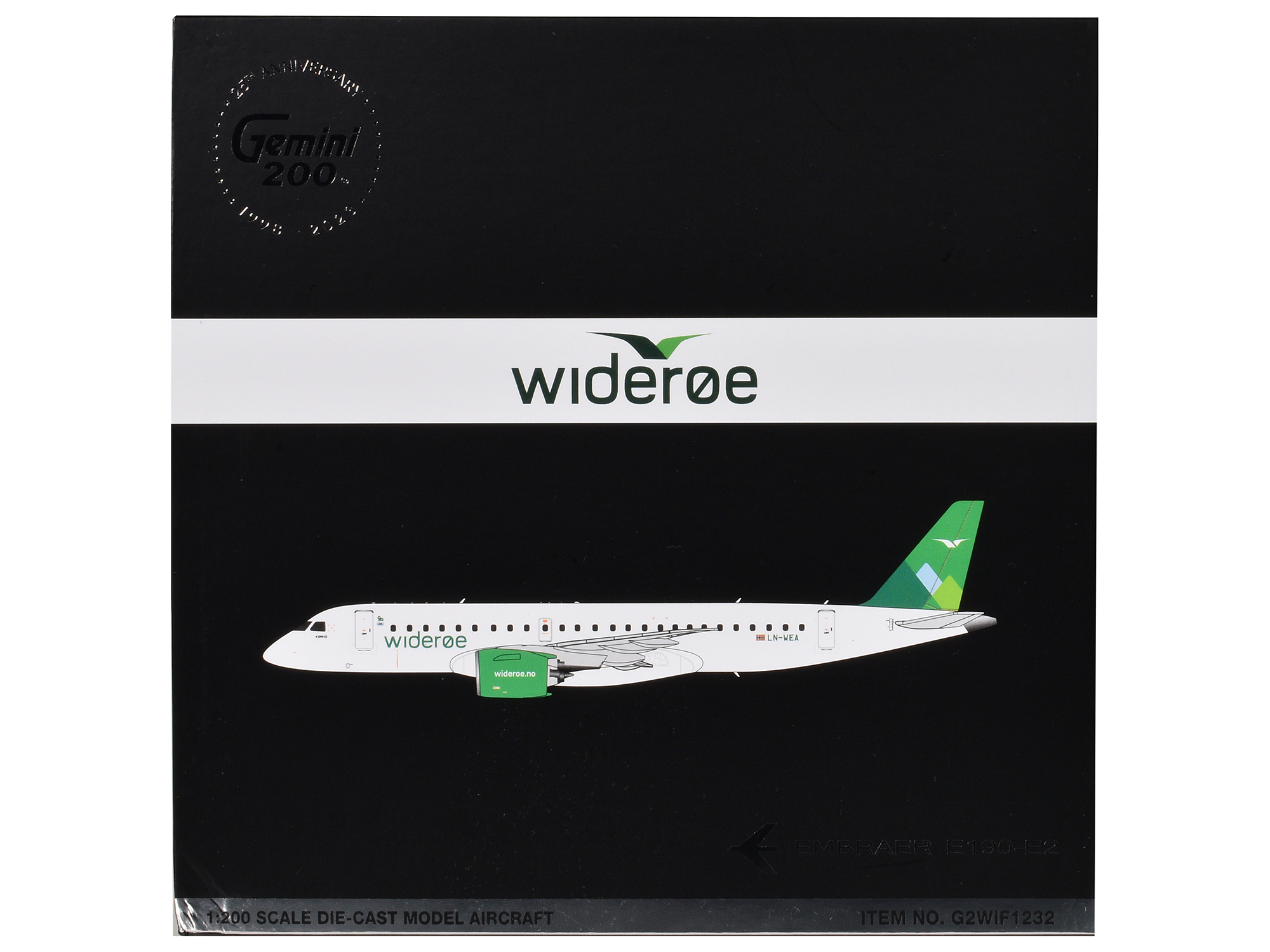 Embraer E190-E2 Commercial Aircraft "Wideroe" (LN-WEA) White with Green Tail 1/400 Diecast Model Airplane by GeminiJets