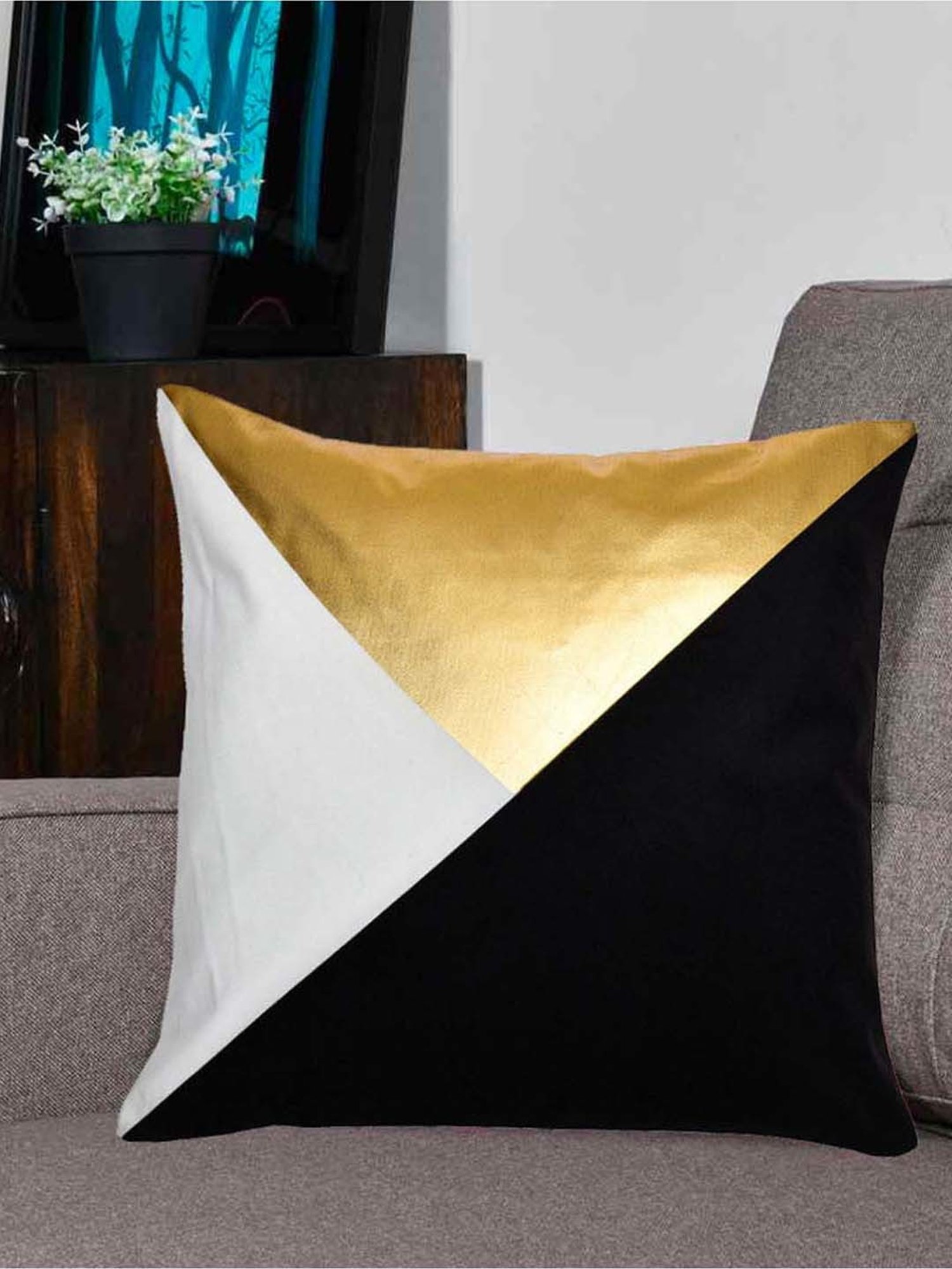 @home Nilkamal Black & Gold Polyester Cushion Cover