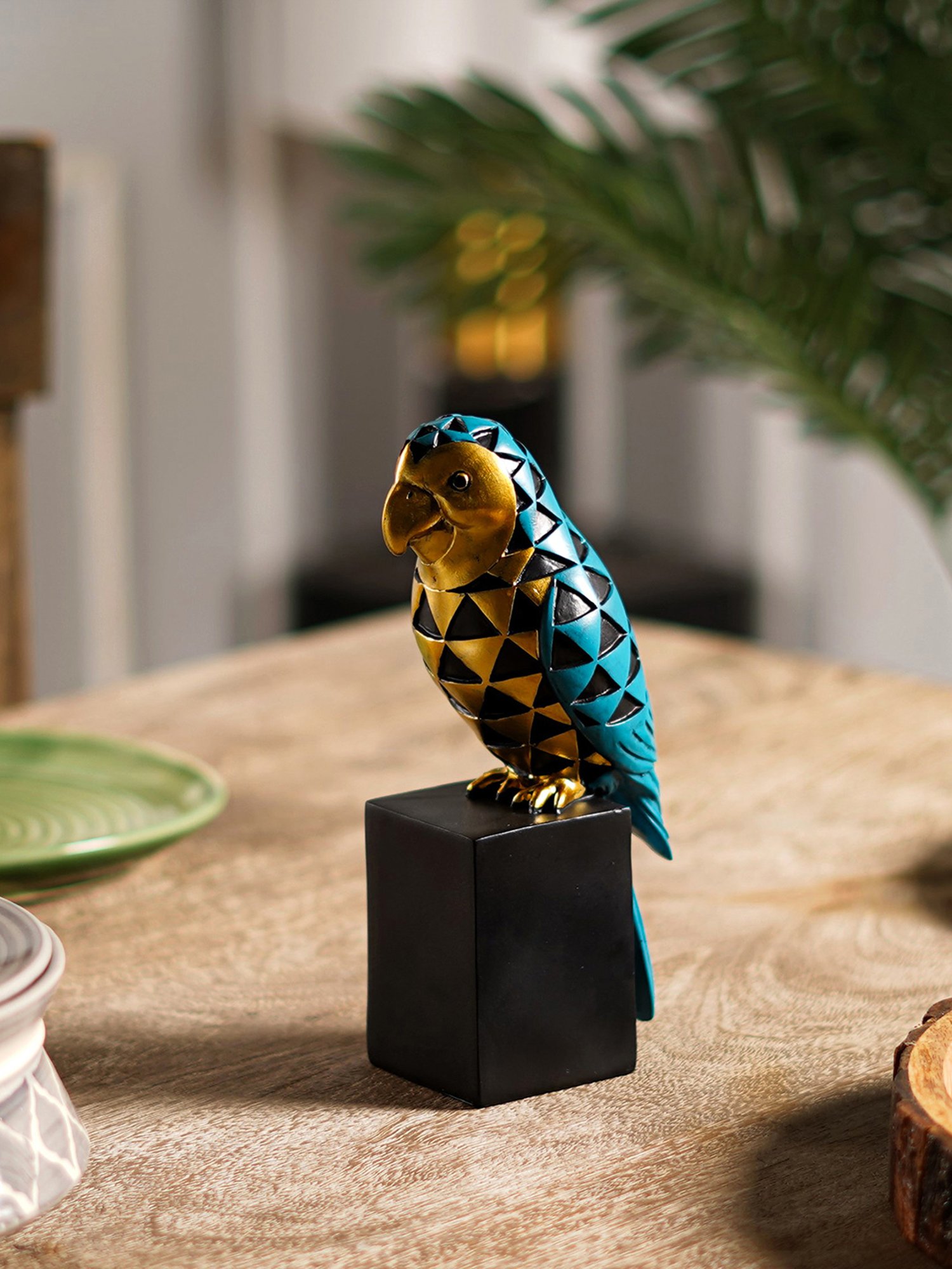 The Artment Cockatoo Symphony Geometric Resin Beauty