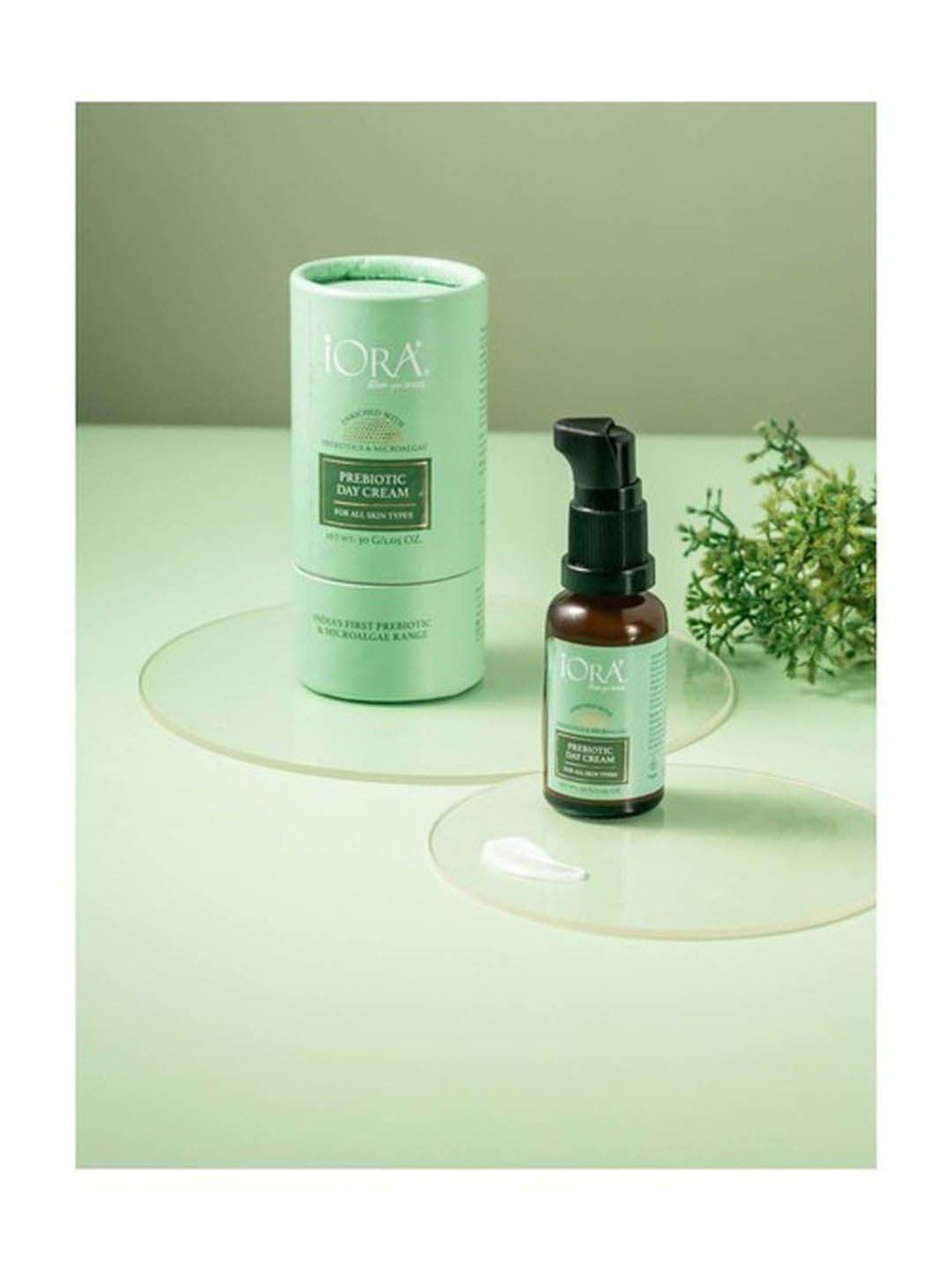 iORA's Prebiotic Day Cream with UV and Bluelight Protection - 30 gm