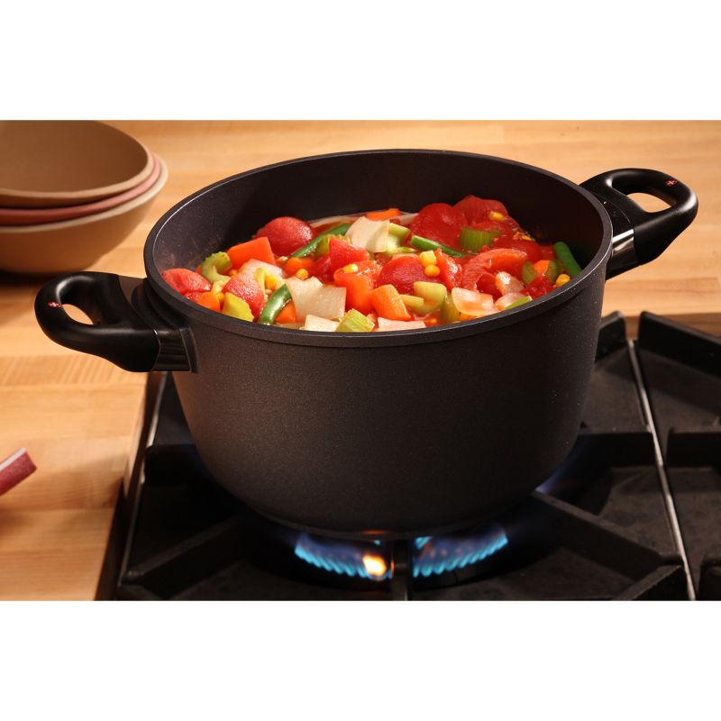 Swiss Diamond 7.9qt Stock Pot with Lid