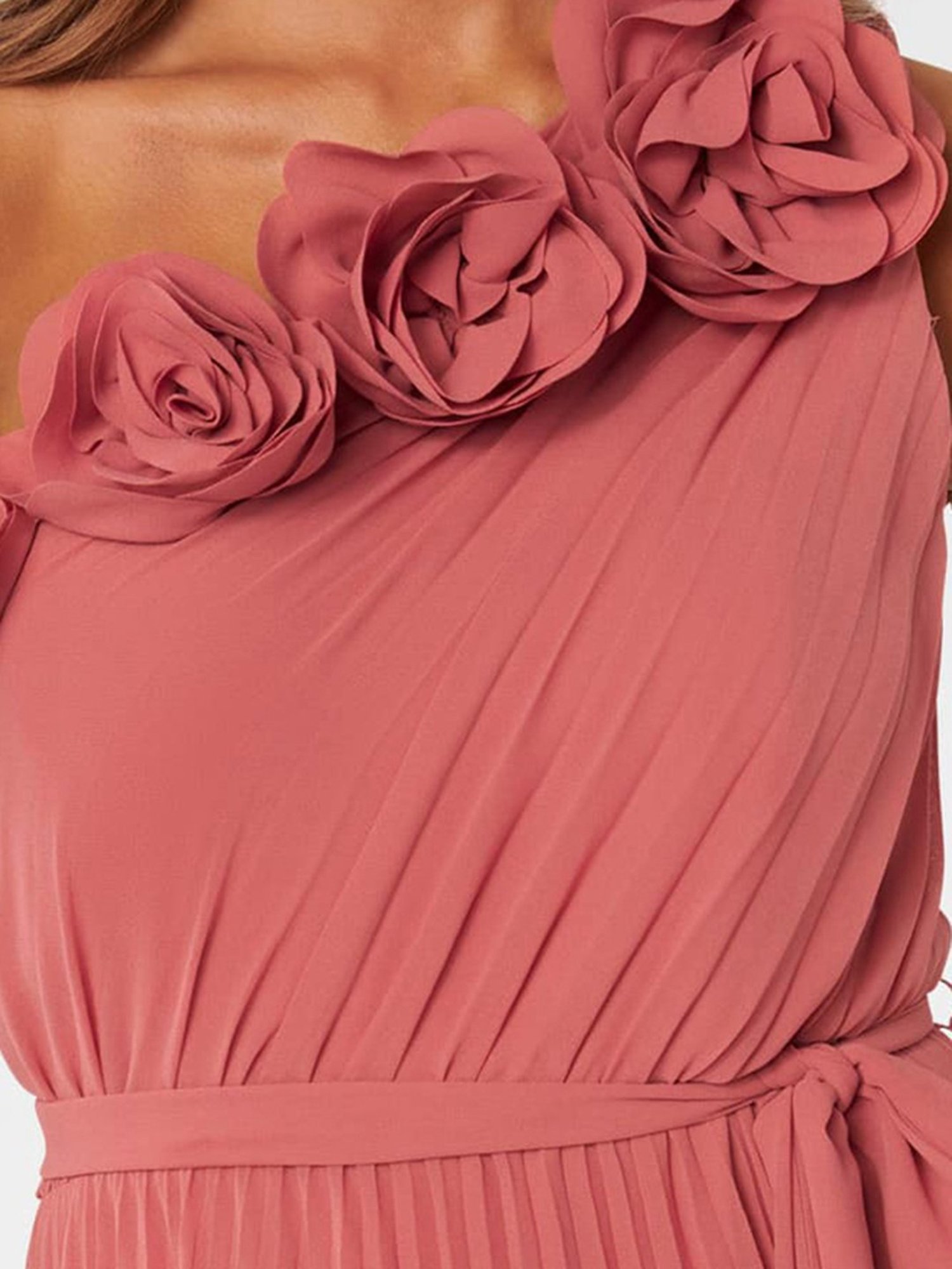 Forever New Everly Petite Pleated midi dress