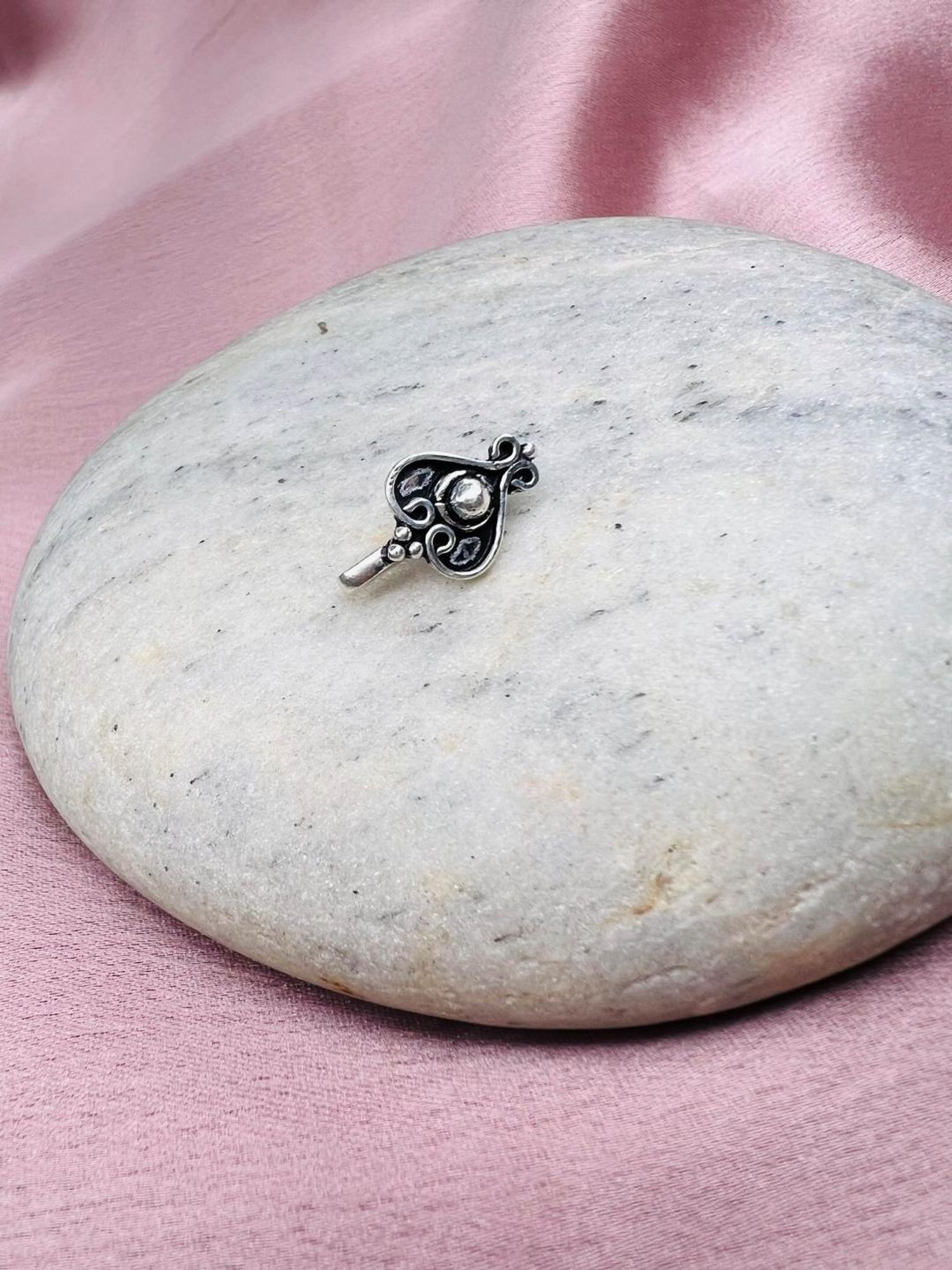 Zavya 92.5 Sterling Silver Floral Nosepin for Women