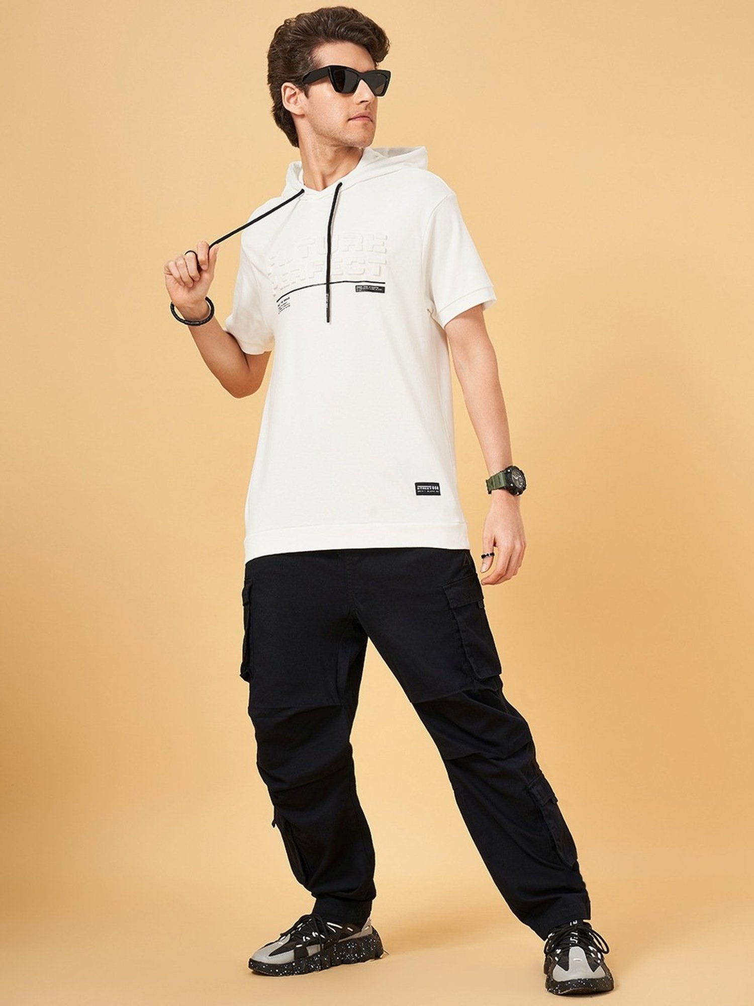 Street 808 by Pantaloons Snow White Cotton Regular Fit Hooded T-Shirt