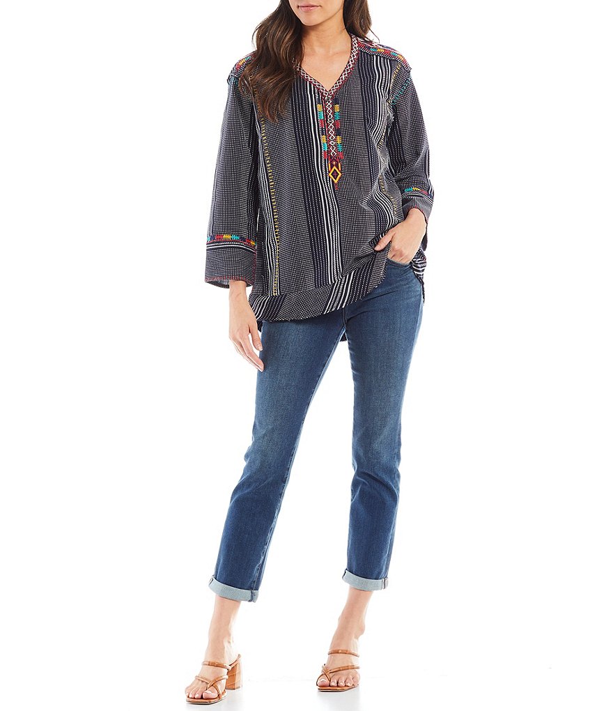 Tru Luxe Jeans Embroidered V-Neck Long Cuff Sleeve Pullover Top