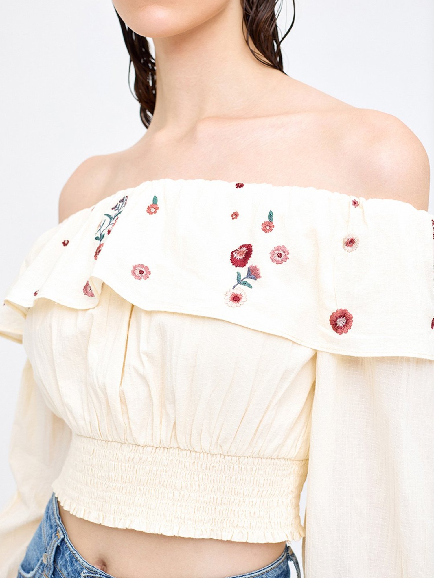 Cover Story Off White Cotton Embroidered Crop Top