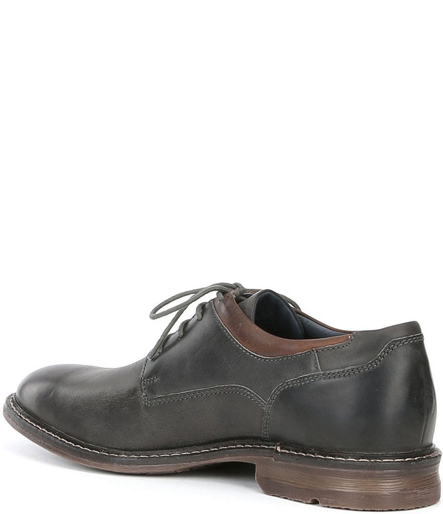 ECCO Track II Low Leather Oxfords
