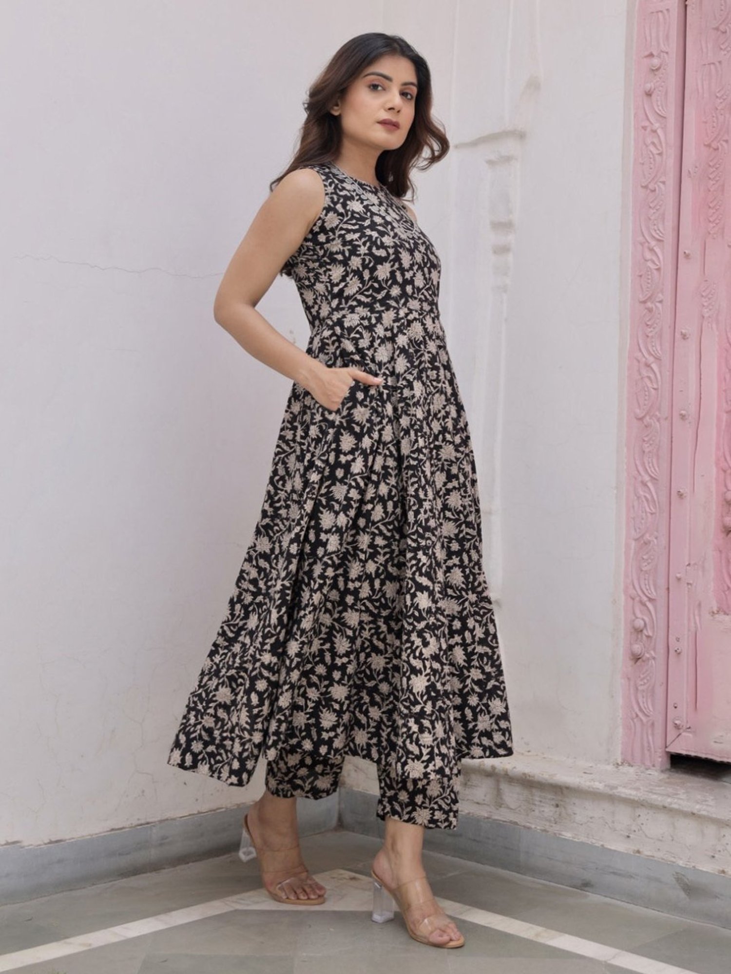 Asrumo Black Sukoon Summer Jaal Cotton Anarkali Kurta with Pant and Organza Gota Work Dupatta Set