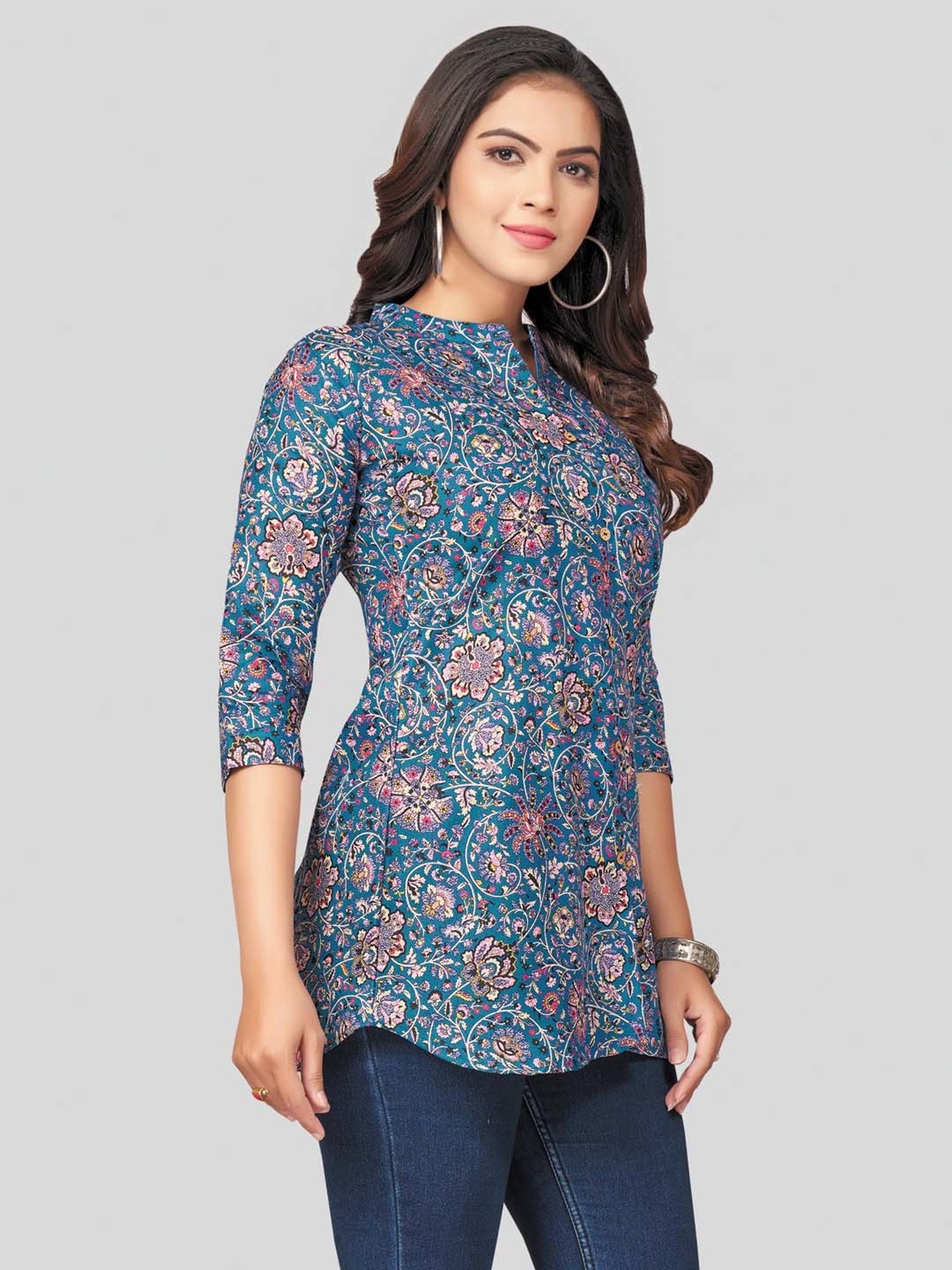 Saree Swarg Blue Printed Short Kurti