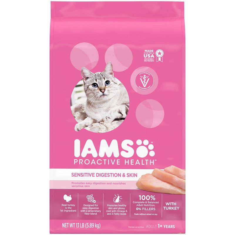 Iams Proactive Health Sensitive Skin and Digestion Dry Cat Food - 13lbs