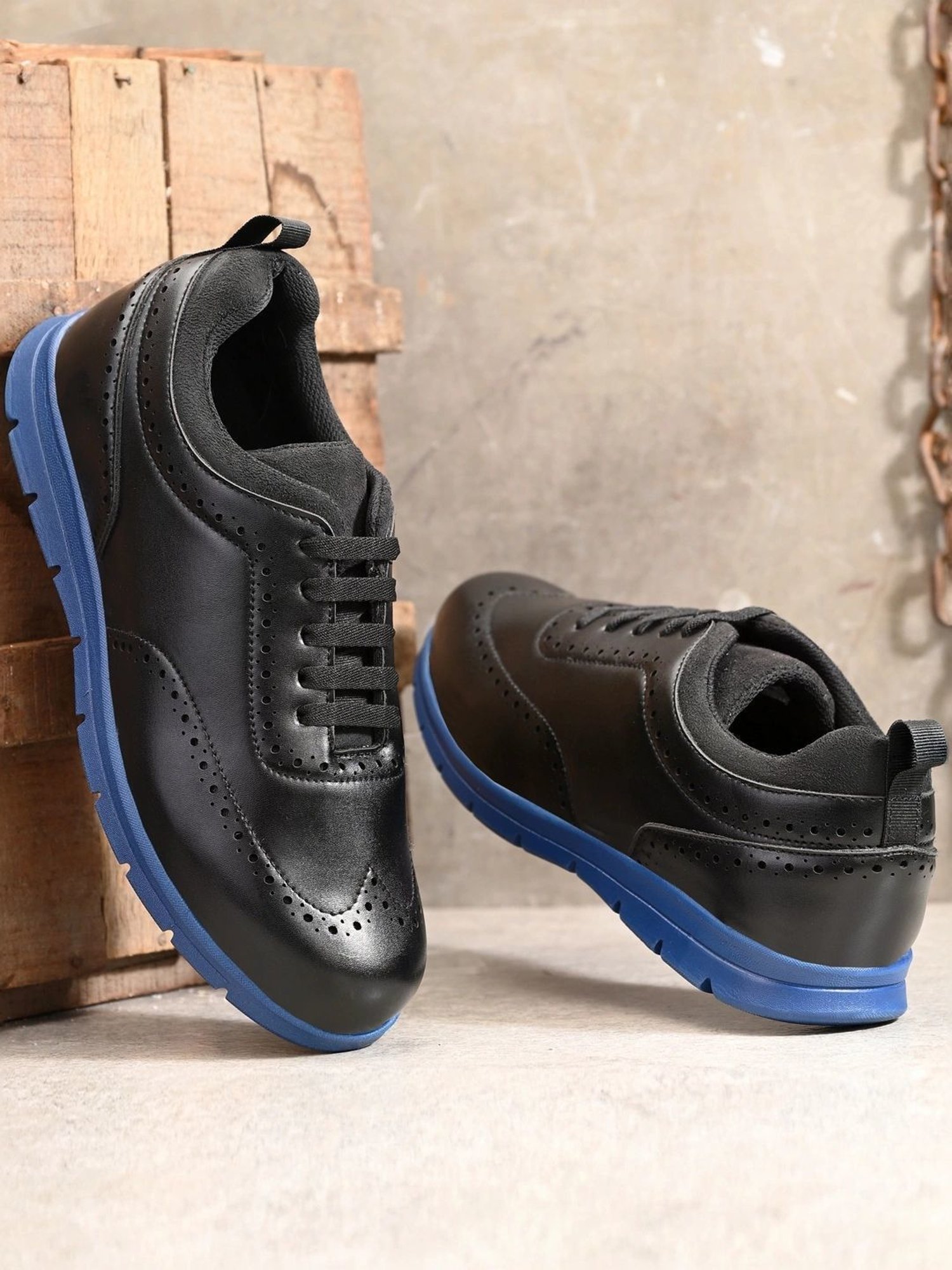 Hoversole Men's Cipher Black Brogue Shoes