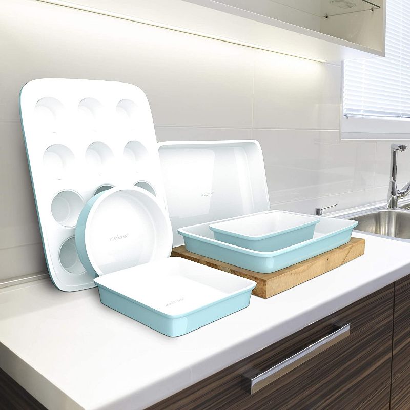 Fat Daddio's Anodized Aluminum Round Cheesecake Pan w/ Removable Bottom, 9 x 3"