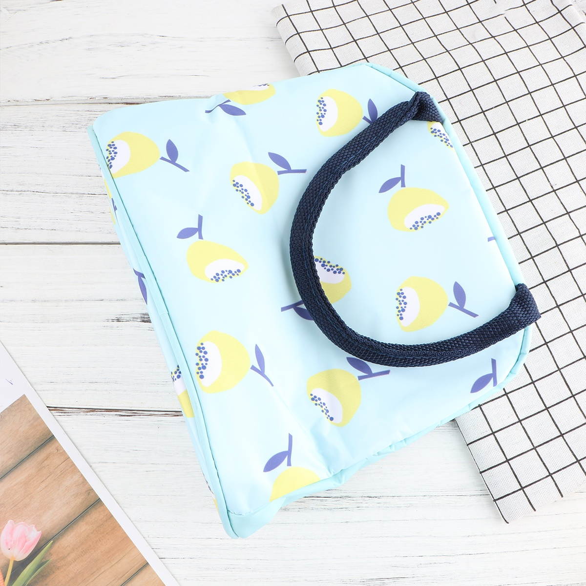 1PC Heat Insulated Lunch Bag Portable Lunch Box Bag Fresh Printing Tote Lunch Bag Multi-purpose Lunch Storage Bag Large Capacity Bento Bag for Office Camping (Dark Blue Flower Style)