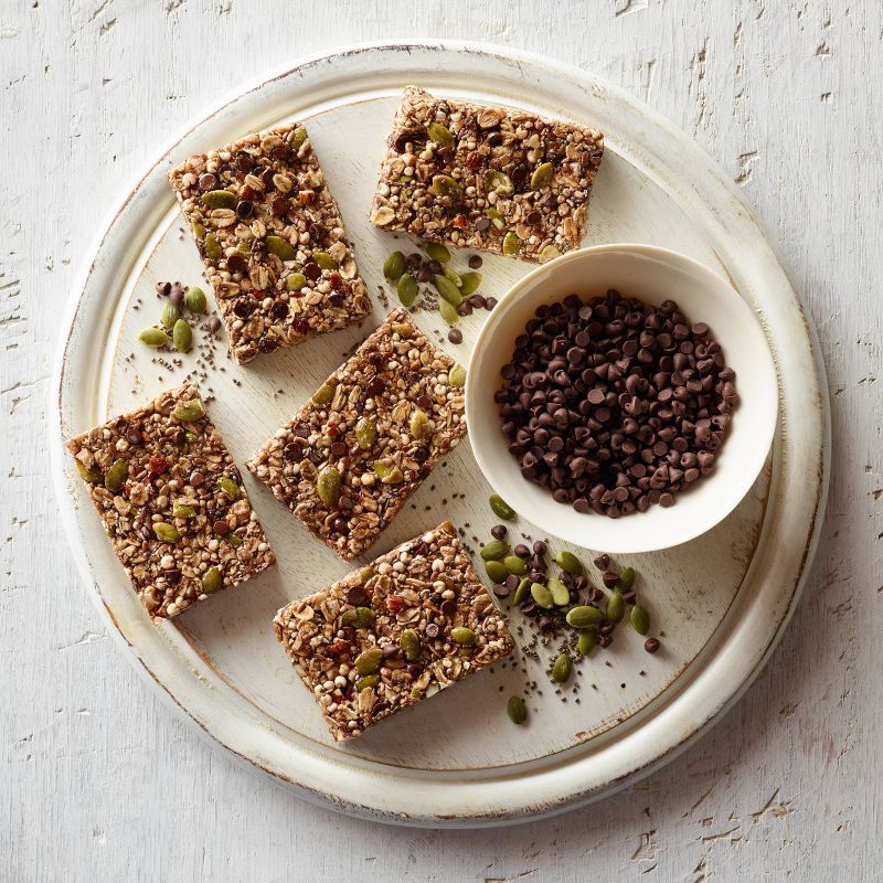 Mommy Knows Best Ready To Eat Oatmeal Chocolate Rainbow Candy Chip Lactation Cookies - 10pk