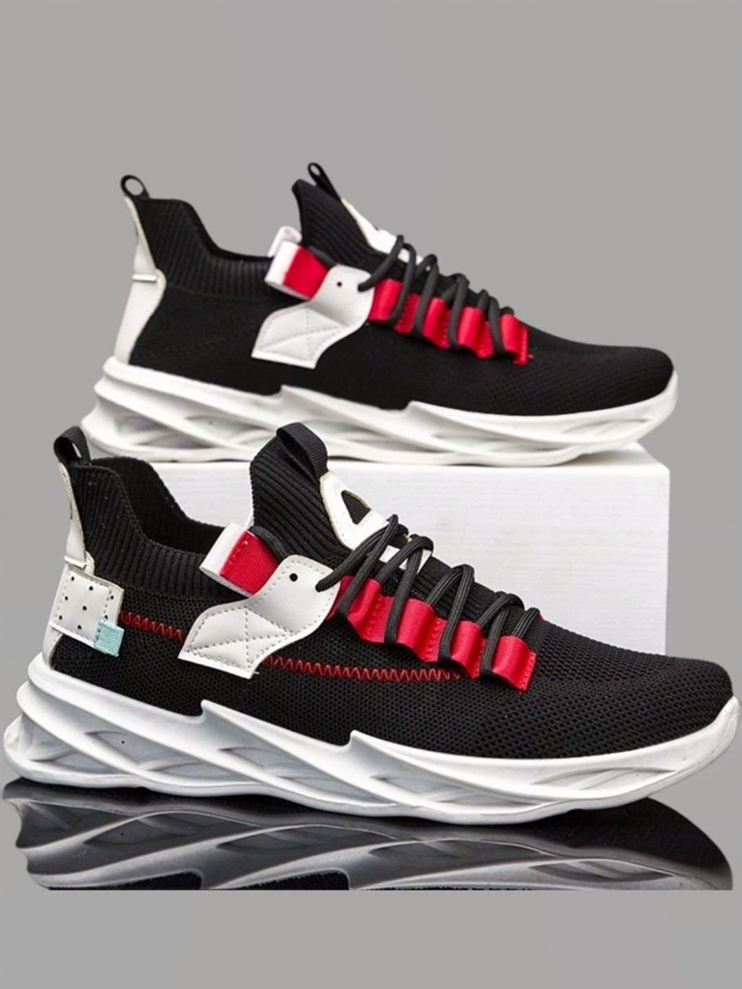 Rapid Box Men's Black Running Shoes