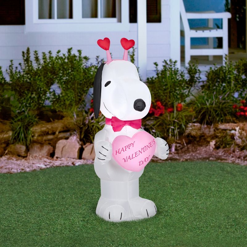 Gemmy Airblown Inflatable Valentine Snoopy, 3.5 ft Tall, pink