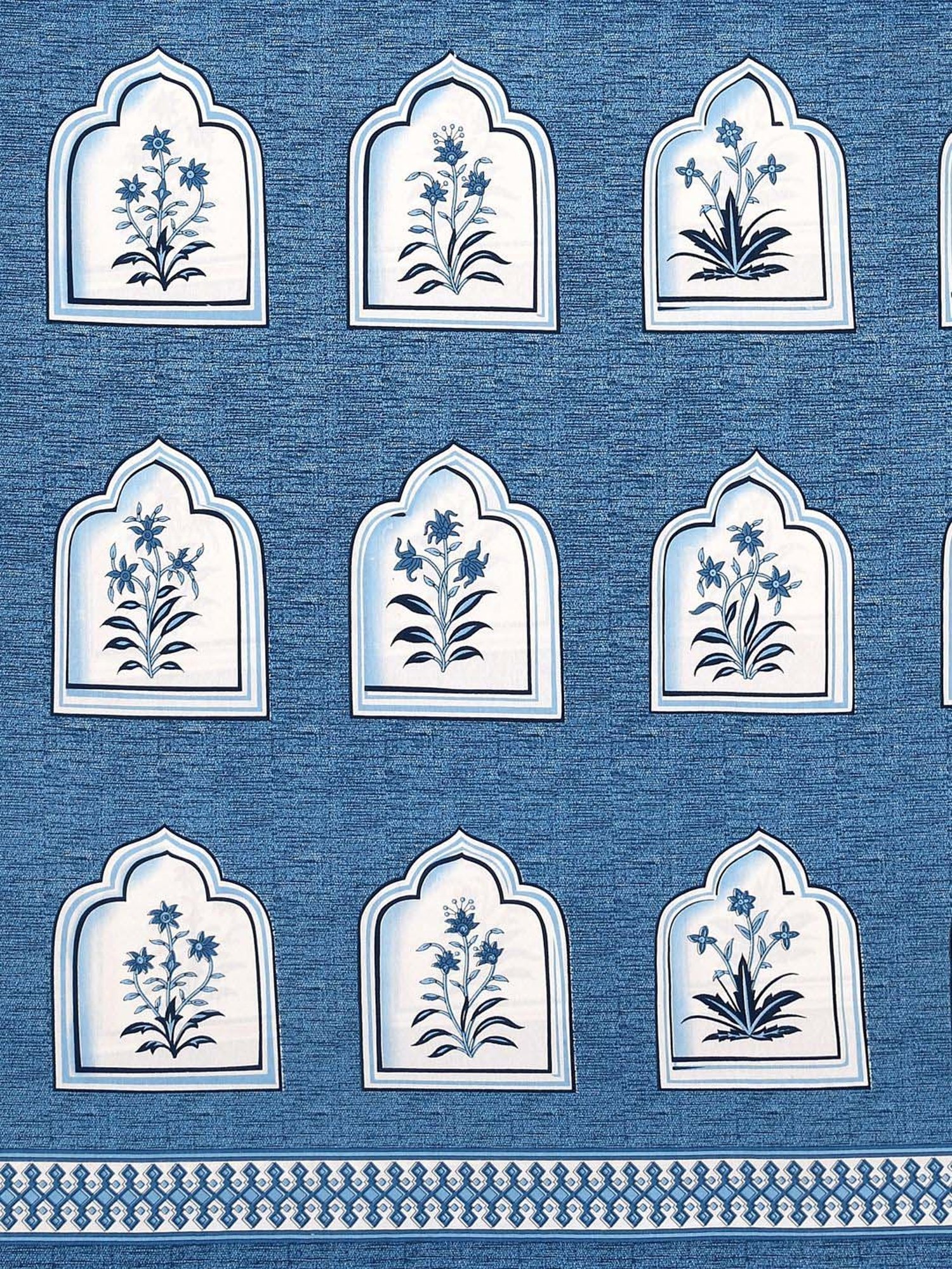 Living Roots Blue Cotton 160 TC King Bedsheet with 2 Pillow Covers