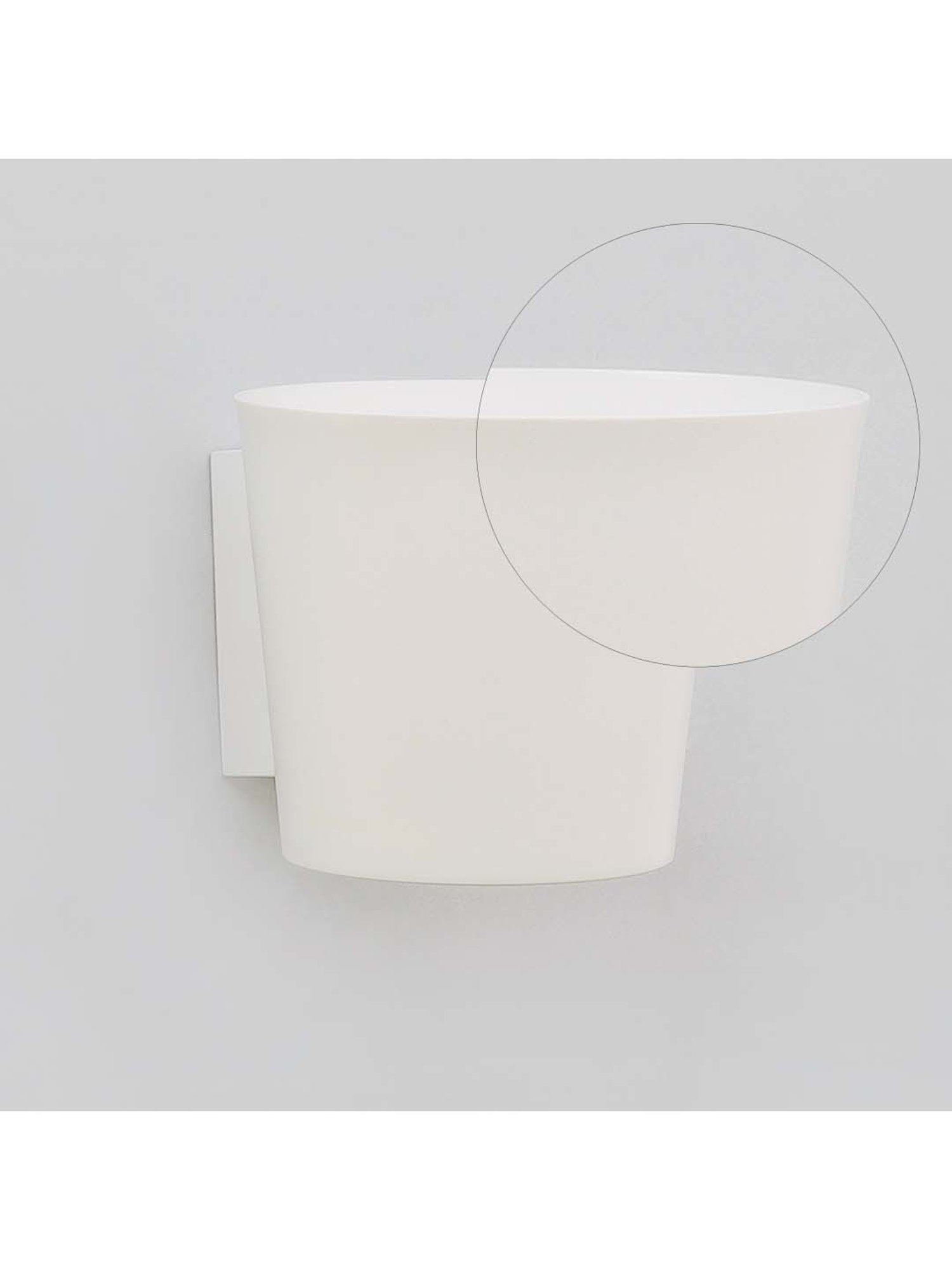 Kapoor E Illuminations Influx White Metal Wall Light - Set of 1