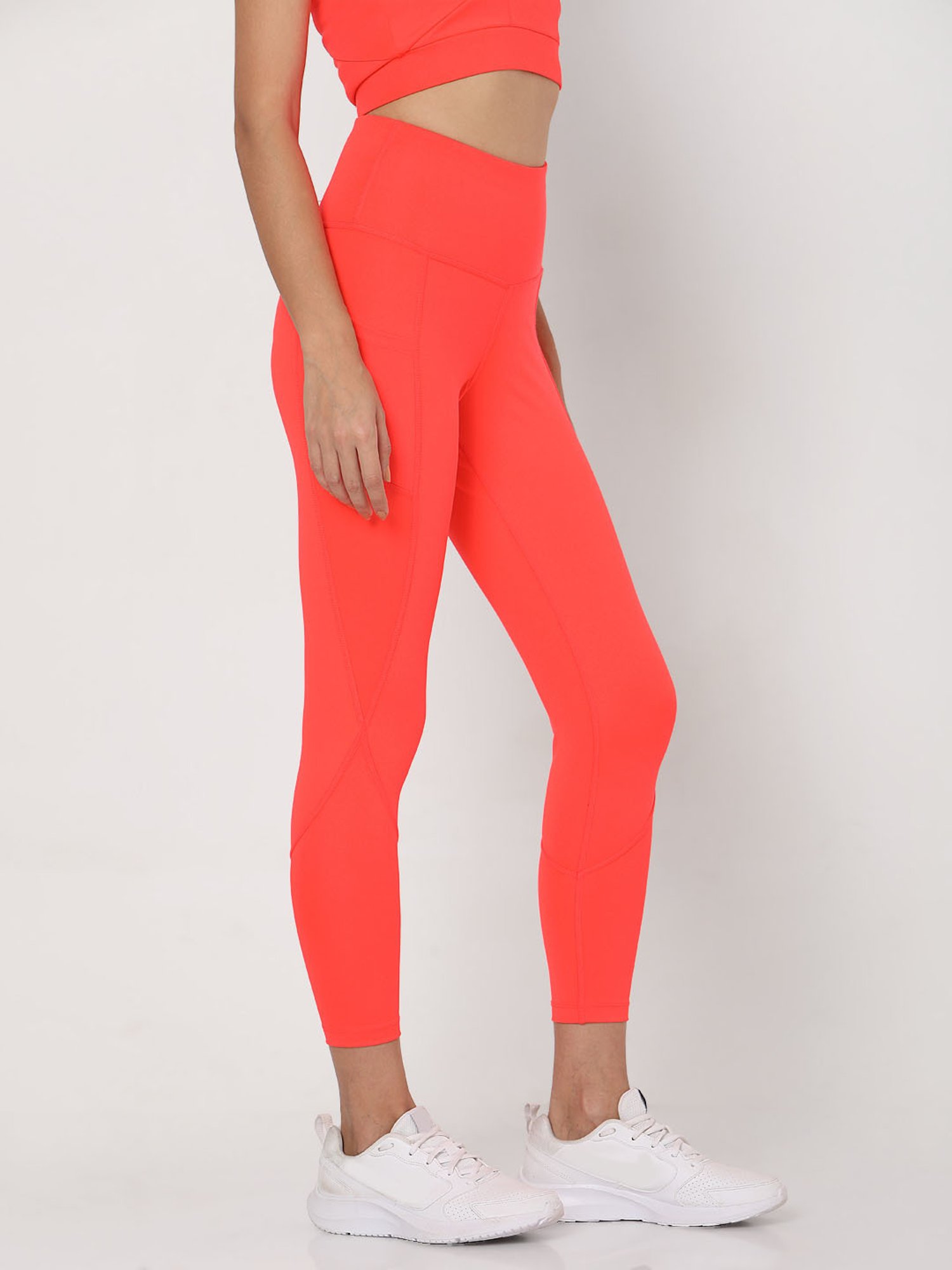 SILVERTRAQ Coral Relaxed Fit Leggings