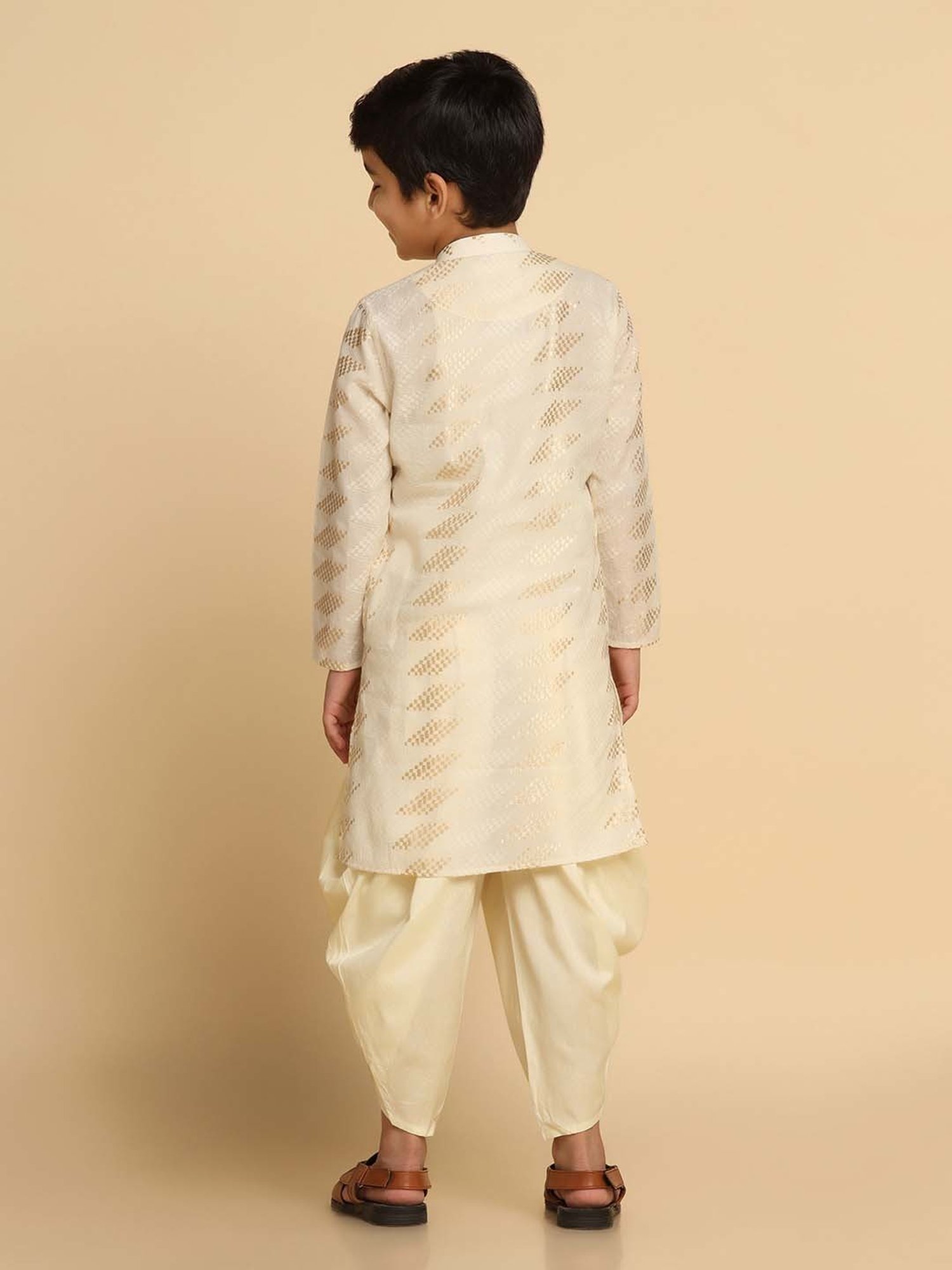 KISAH Kids White Cotton Embroidered Full Sleeves Kurta Set