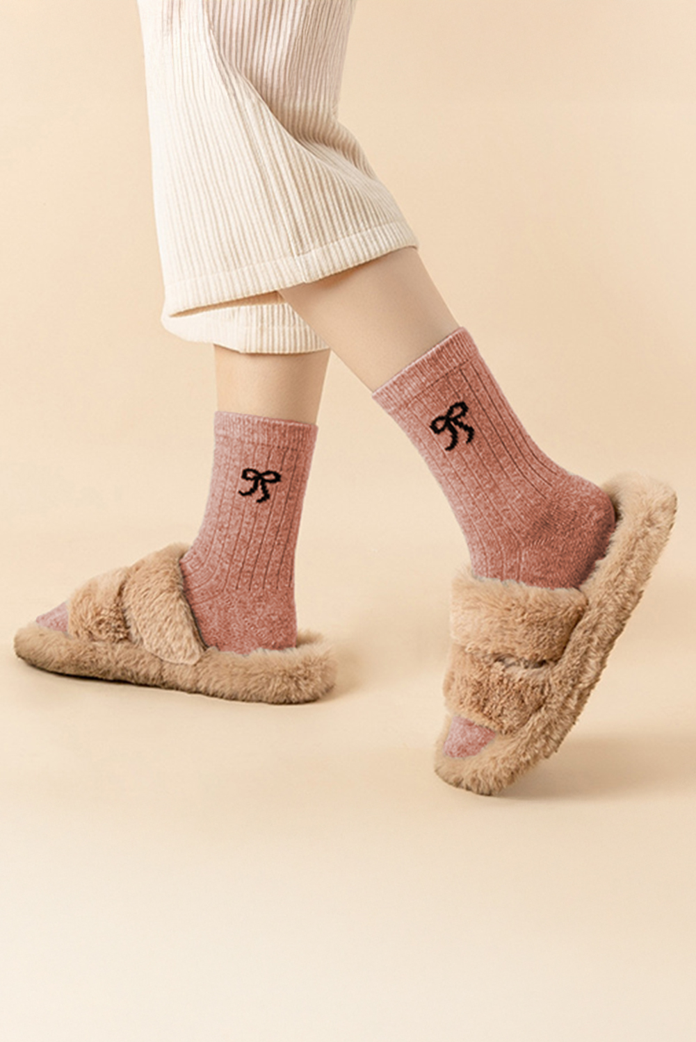 Gossamer Pink Bowknot Ribbed Winter Crew Socks