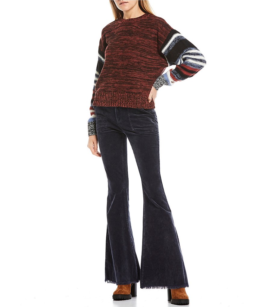 GB Round Neck Fuzzy Eyelash Sweater