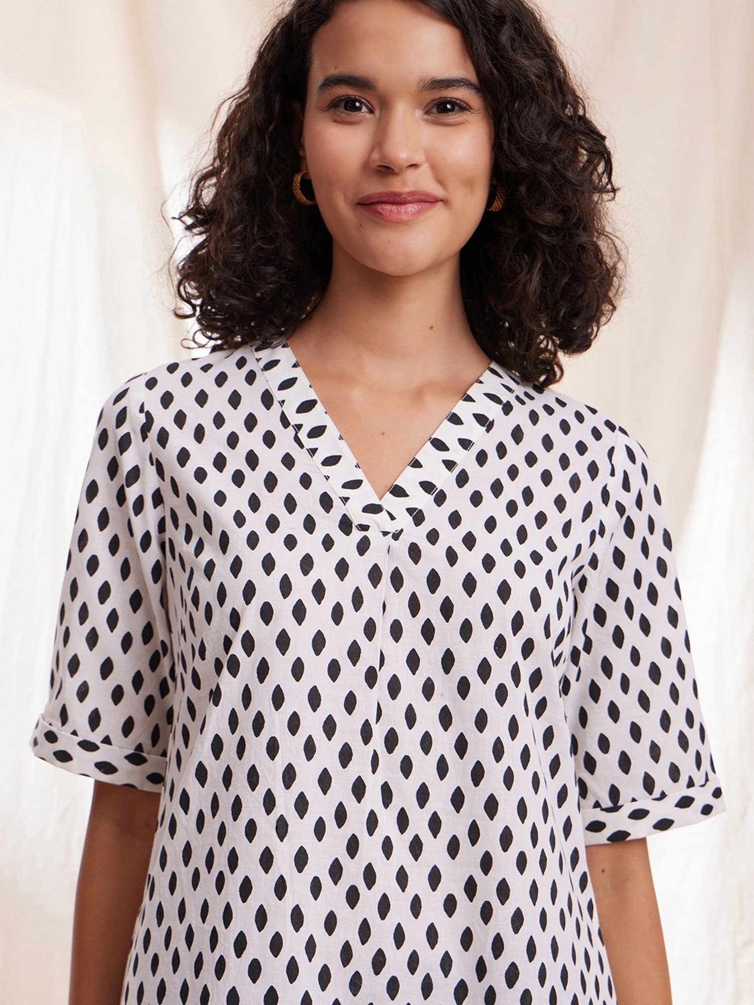 Pink Fort Black & White Cotton Printed A Line Kurta