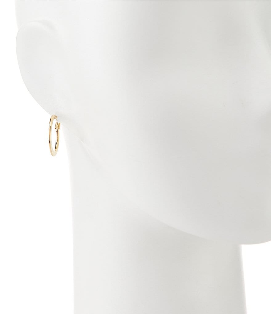 Tailored Graduated Hoop Earrings
