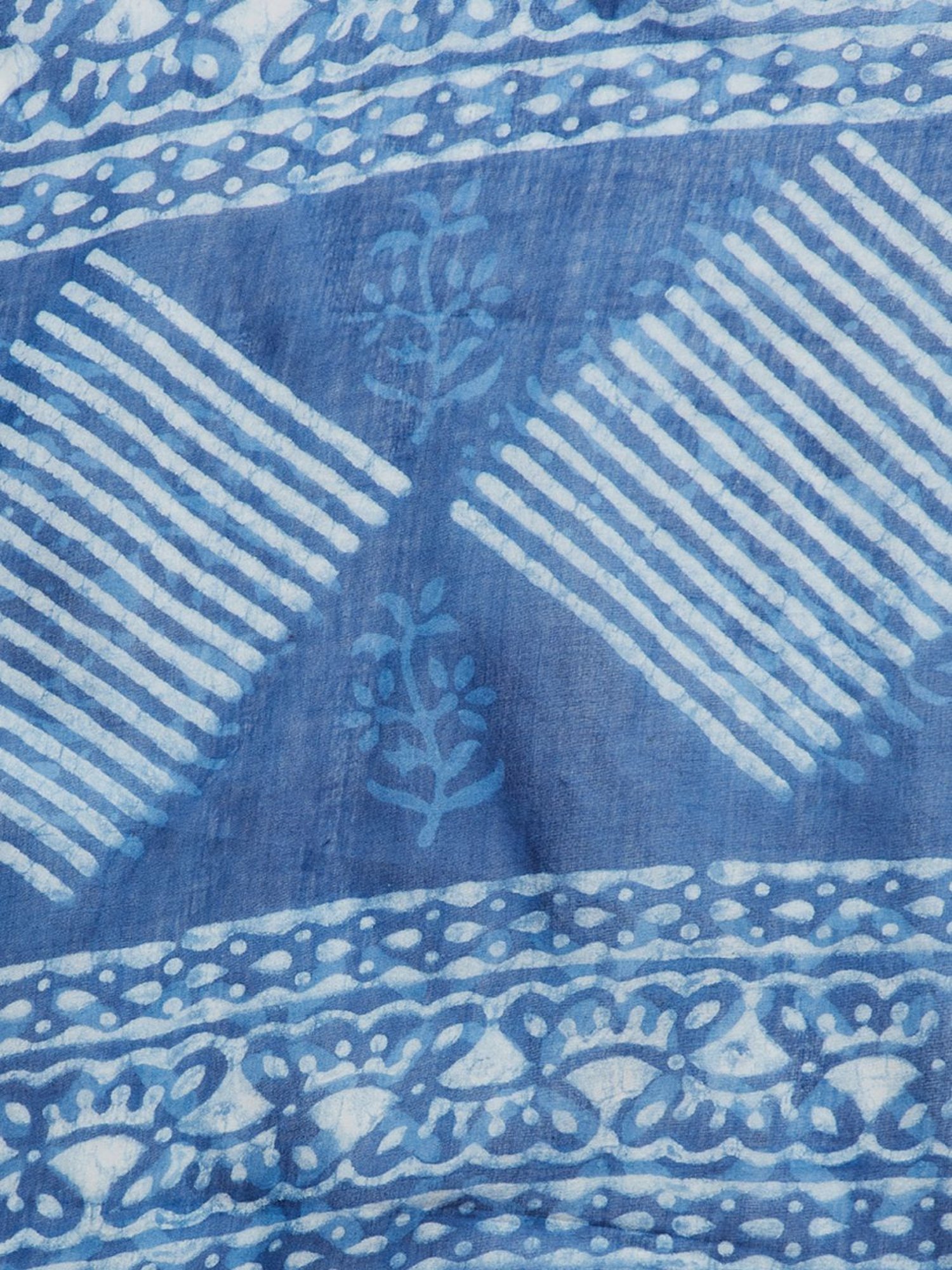 Kalakari India Blue Cotton Printed Saree With Unstitched Blouse