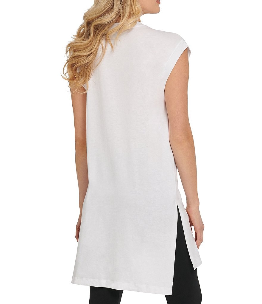 Calessa Floral Embroidered Round Neck Short Sleeve Tunic