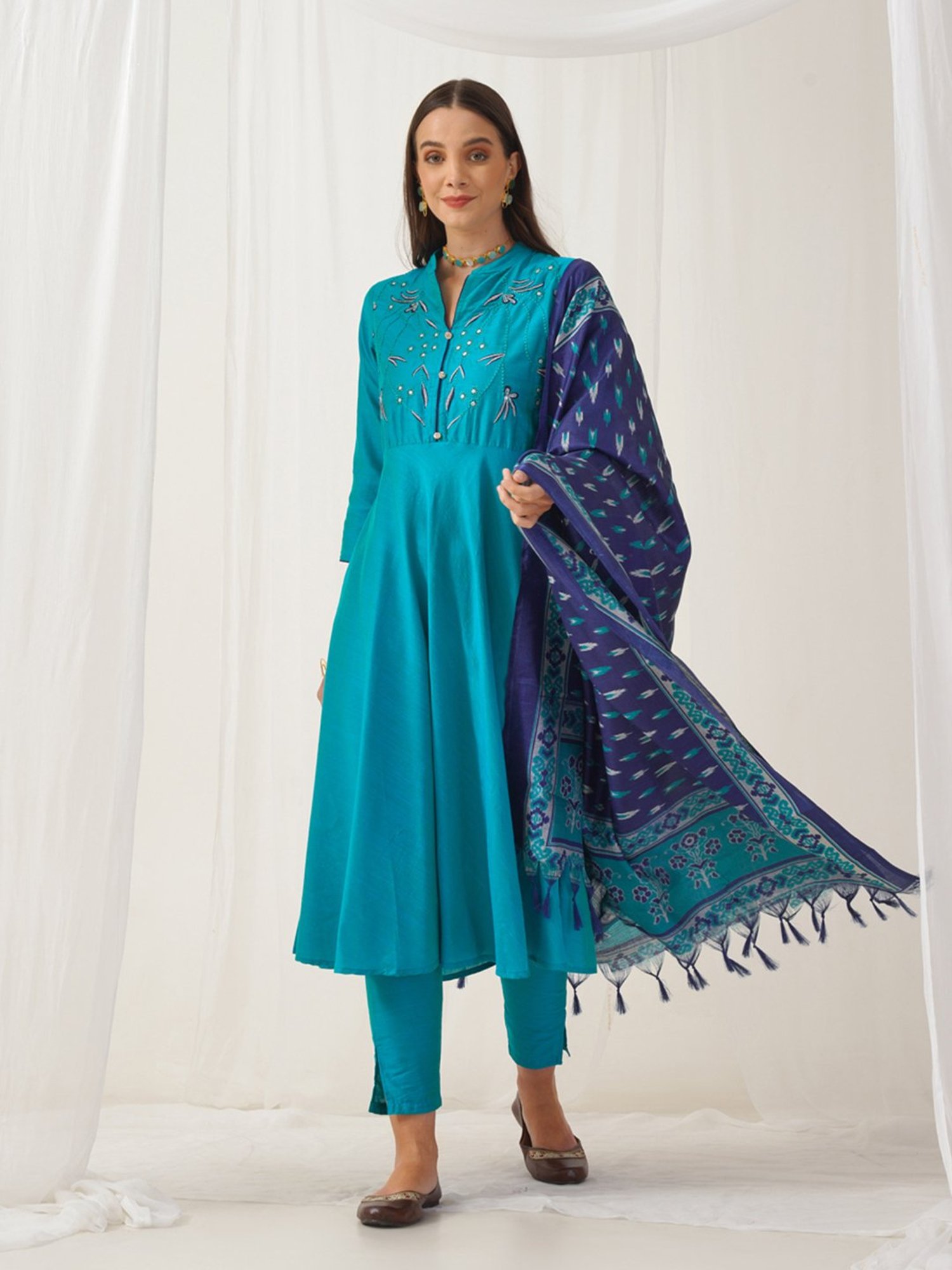 Jompers Blue Embroidered Kurta With Pant & Dupatta