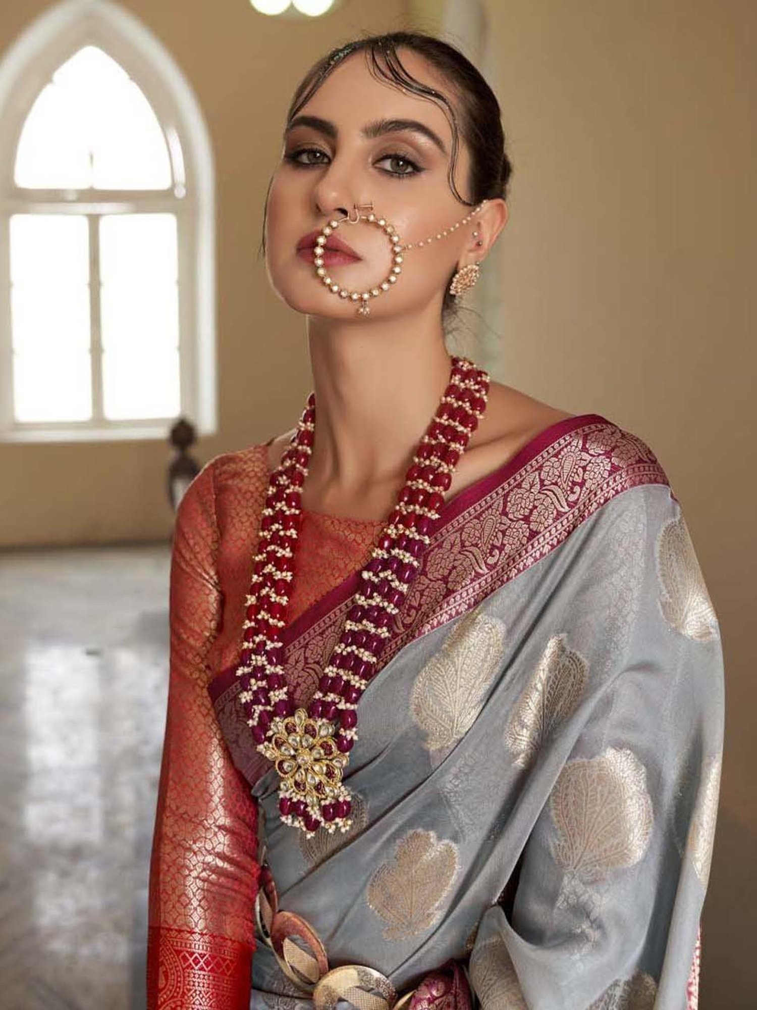Elora Grey Silk Woven Saree With Unstitched Blouse