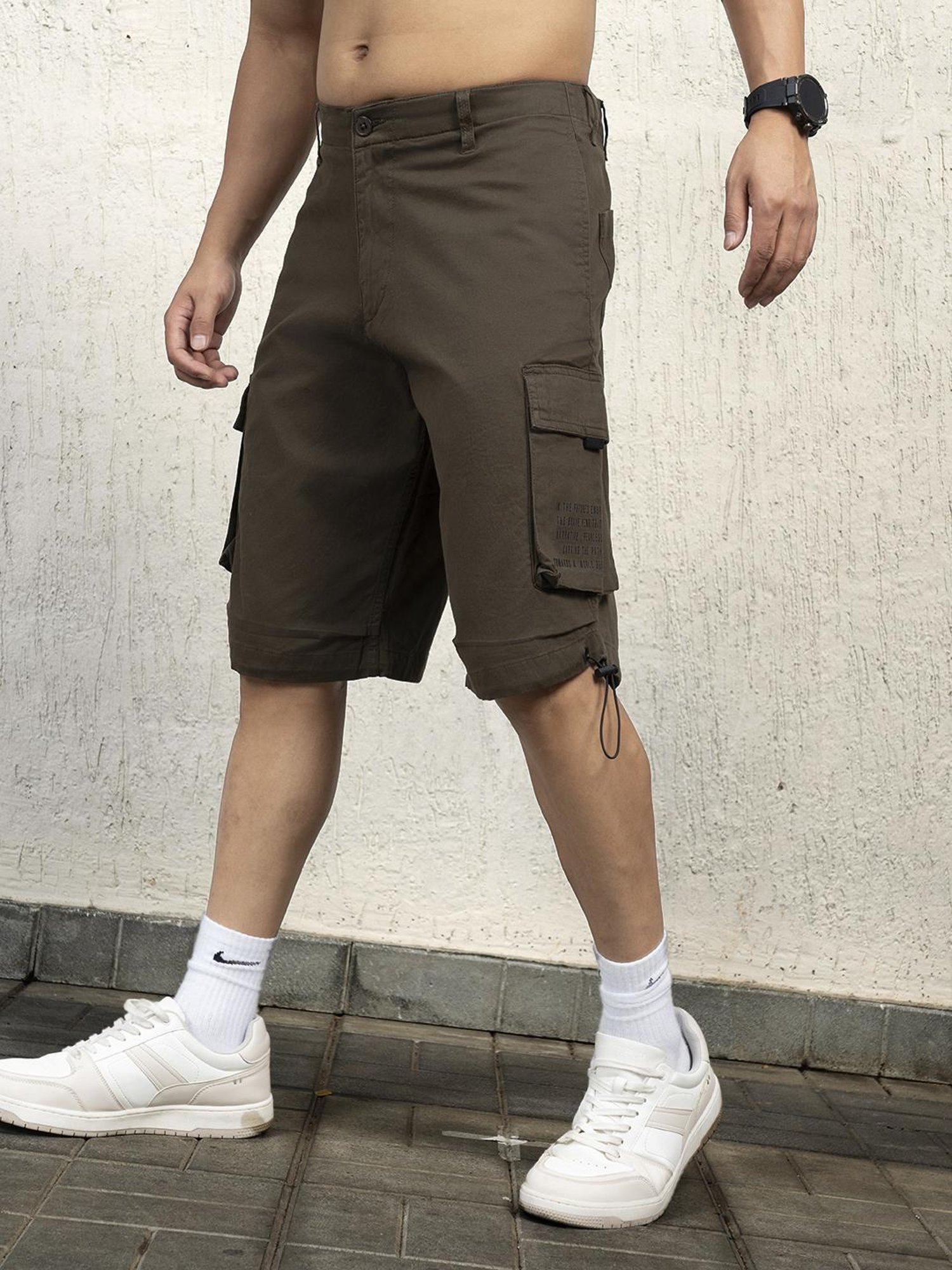 Hubberholme Men Cotton Relaxed Fit Mid-Rise Knee Length Shorts 8