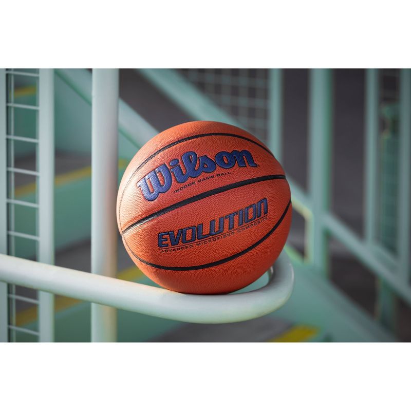 Wilson 28.5'' Evolution Game Basketball – Navy