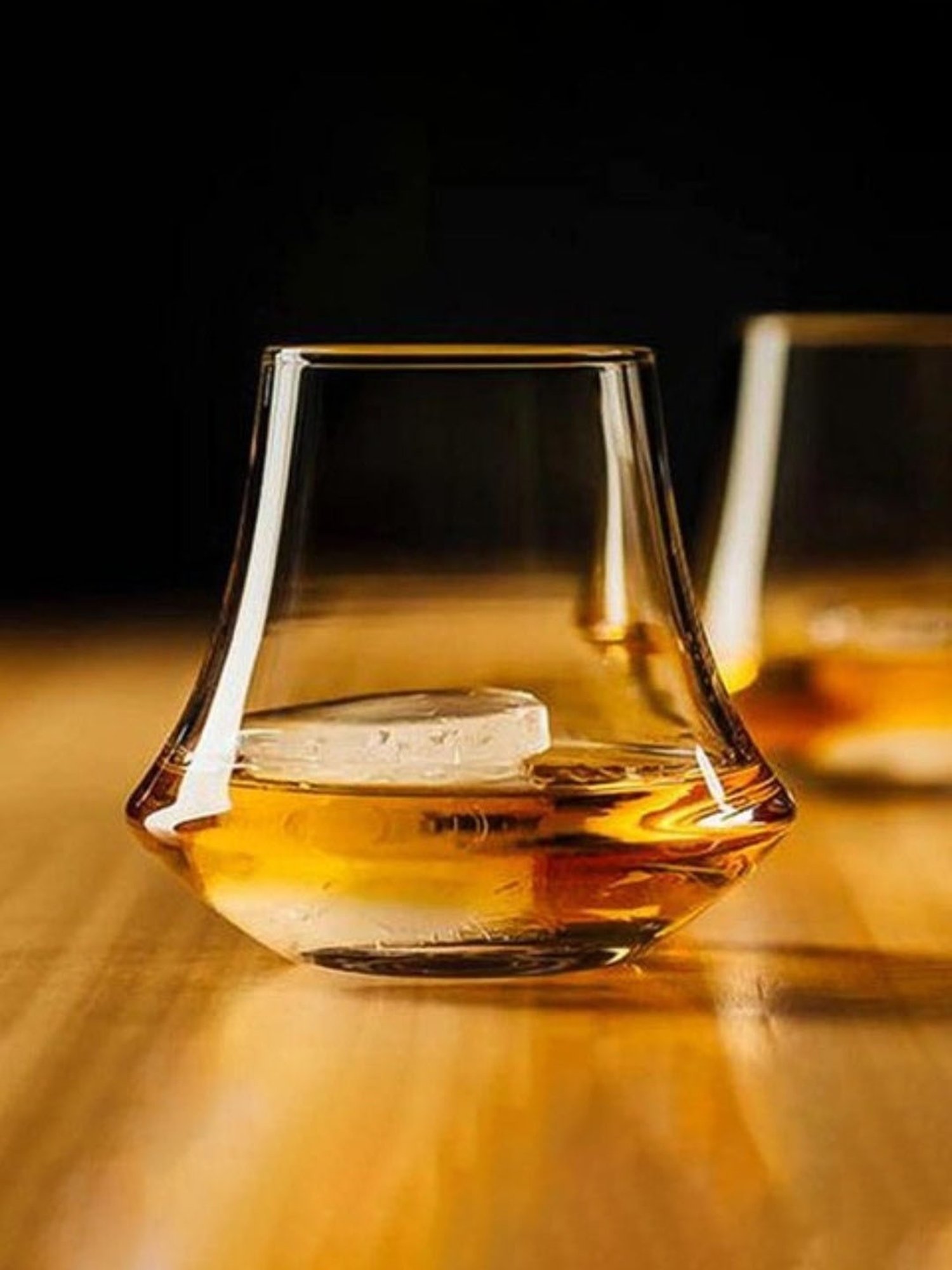 Melbify Shapey Girl Snifter Transparent Whiskey Glass 300ml - Set of 2