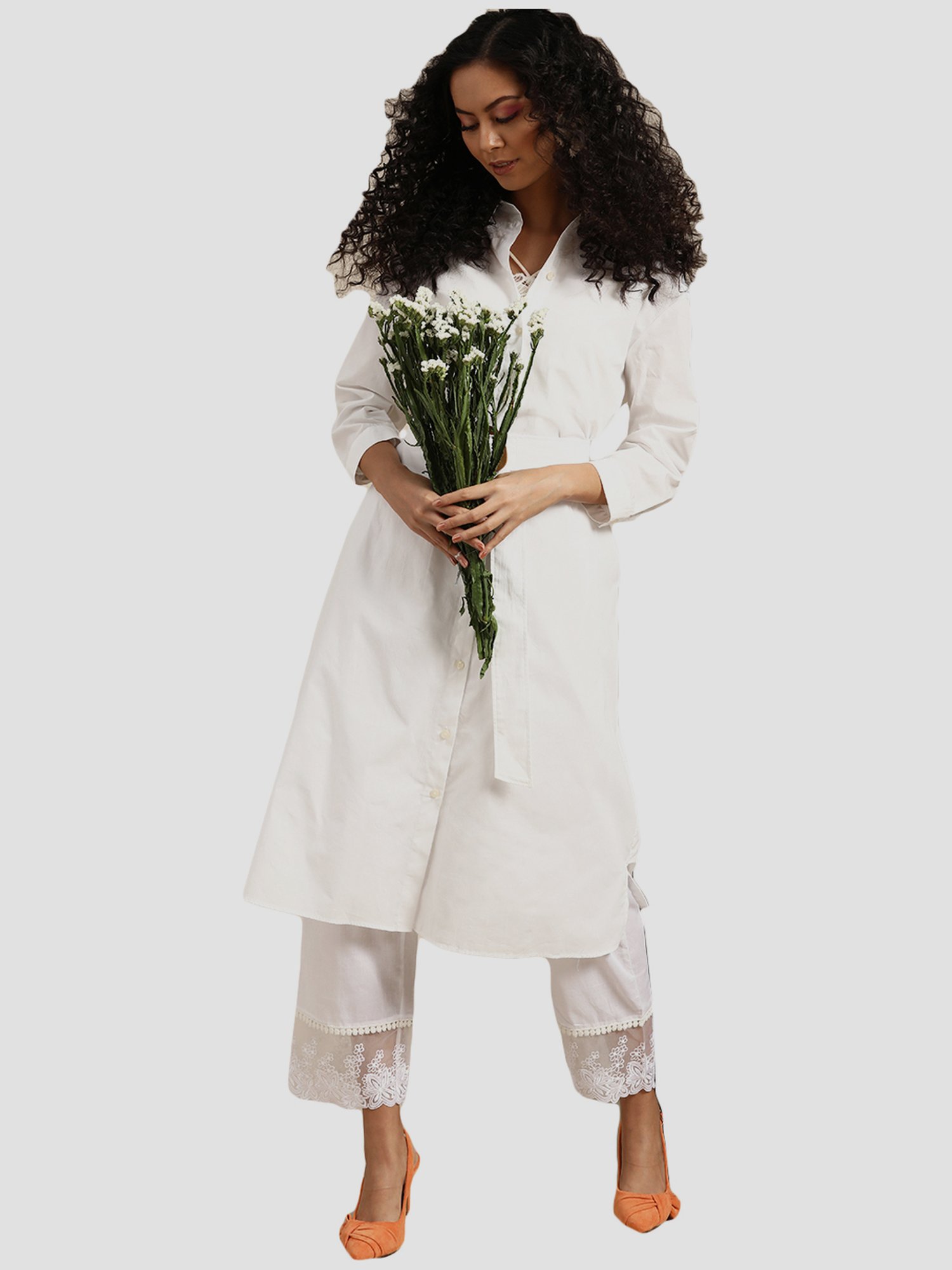 KSUT White Embroidered Pants